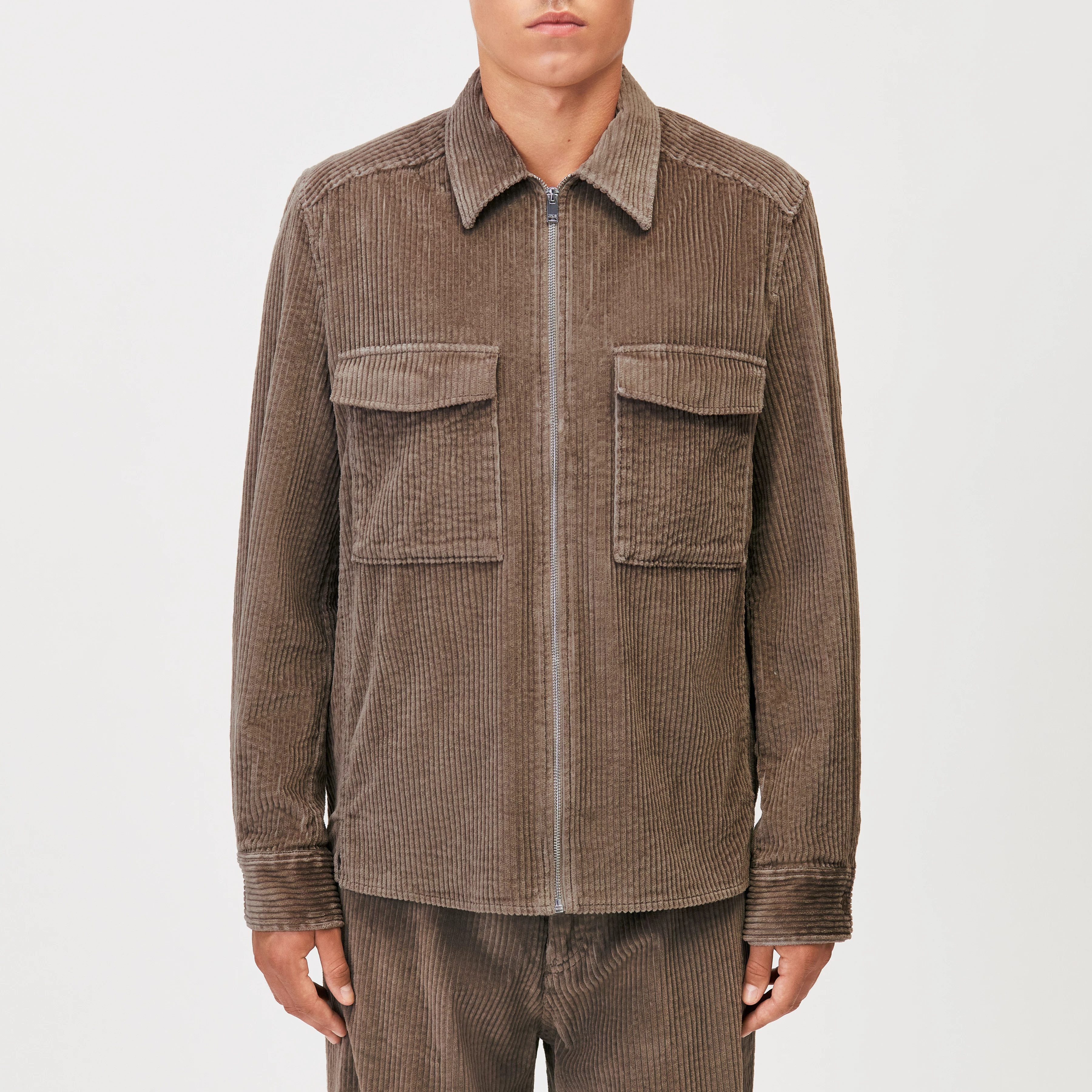 GUNRAY_Z - Relaxed Fit Overshirt in Breitcord - Herren - braun - Frontansicht