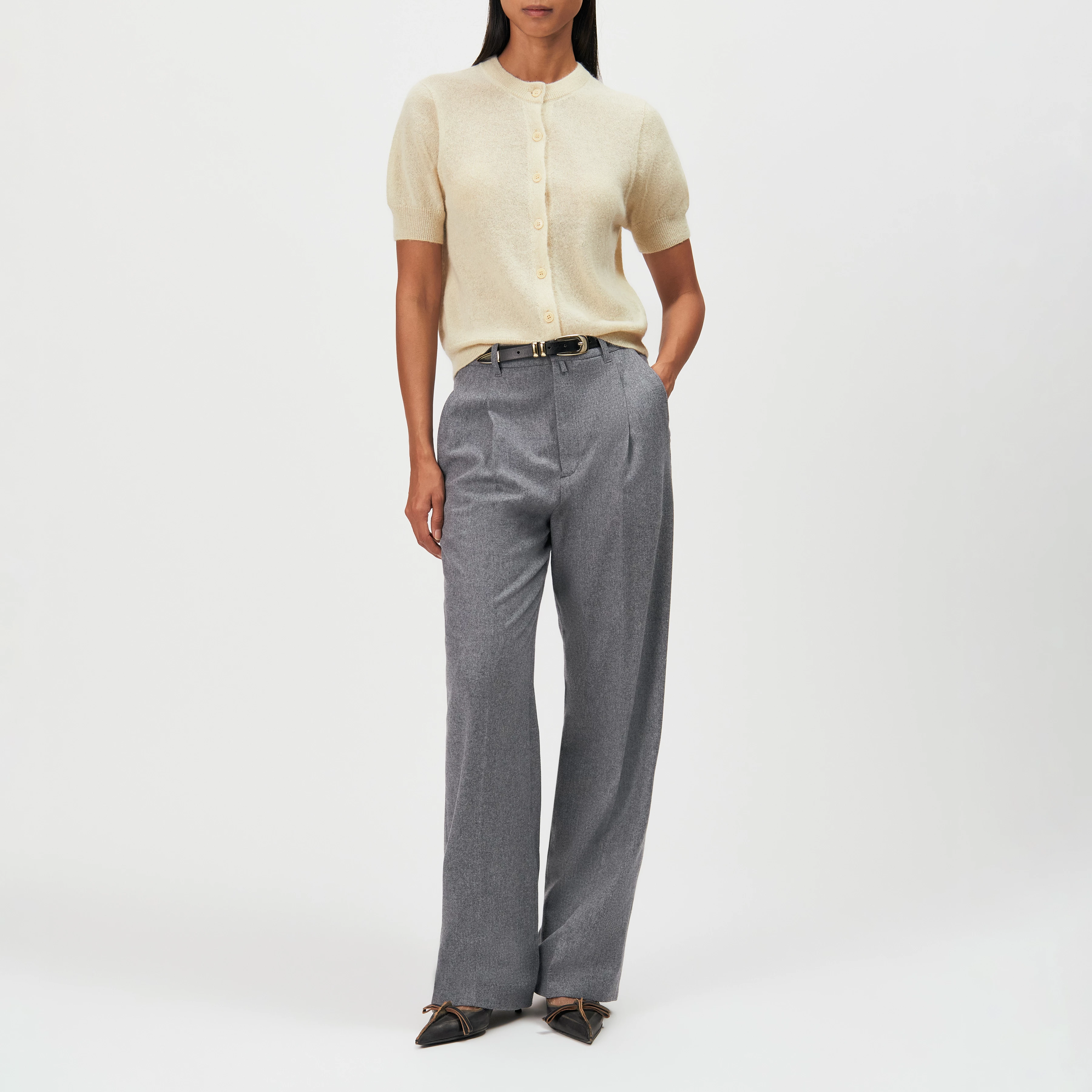 DARYANI - Alpaca-blend cropped cardigan - women - yellow - Ganzkörper-Frontansicht
