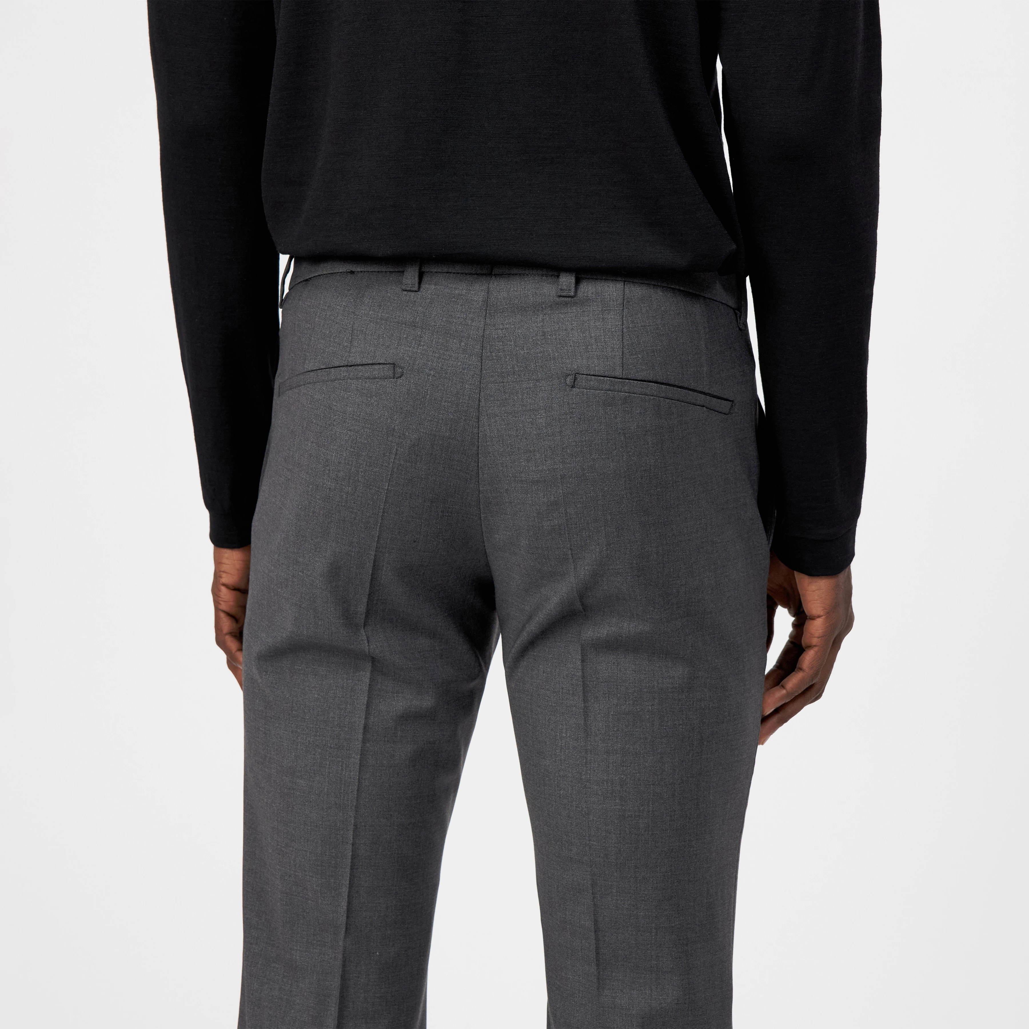 PIET_SK - Klassische Skinny Fit Hose in Bi-Stretch - Herren - grau - Detailansicht am Model