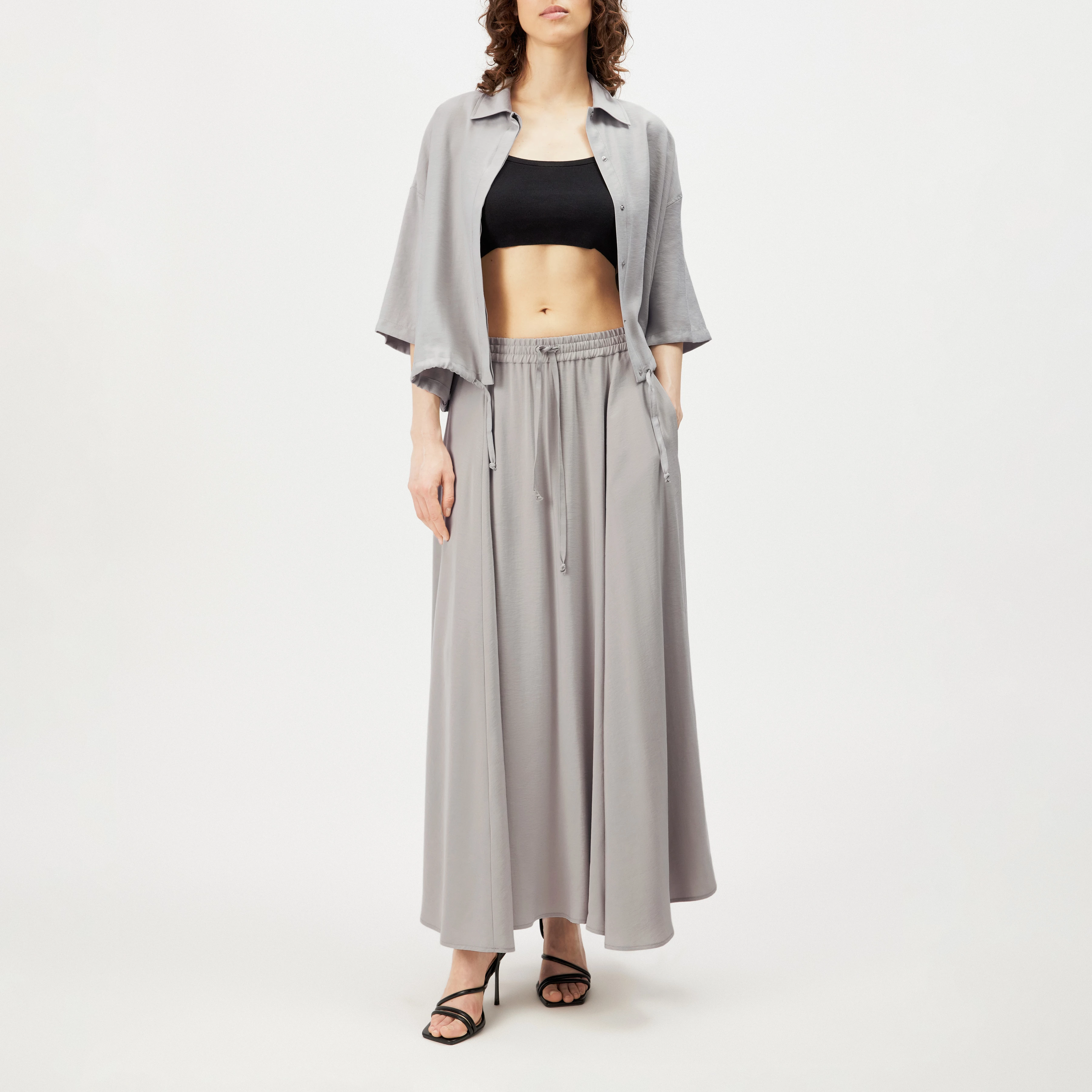 QERIME - Modal twill pleated skirt - women - grey - Ganzkörper-Frontansicht