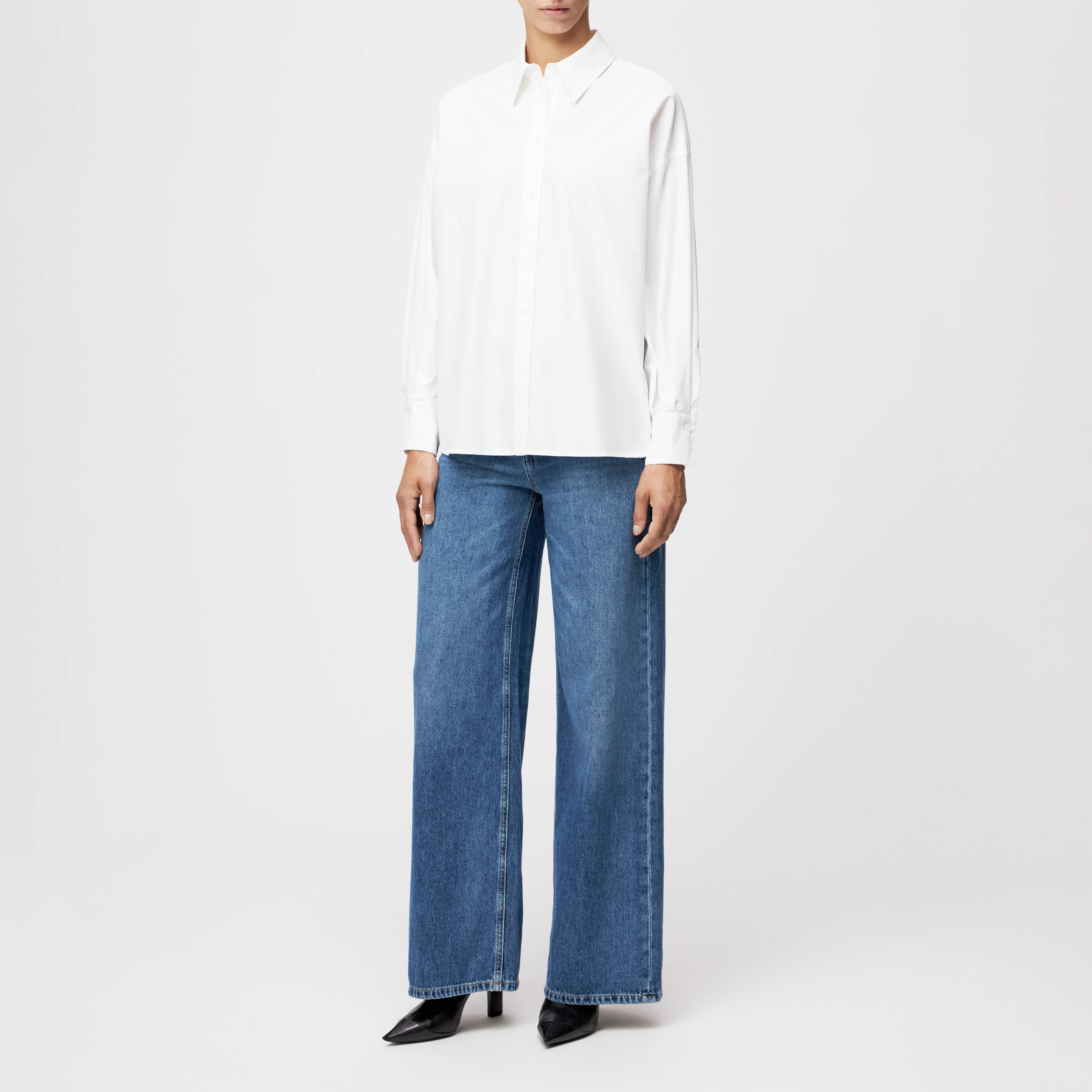 LYNDARA - Casual shirt blouse in poplin - women - white - Ganzkörper-Frontansicht