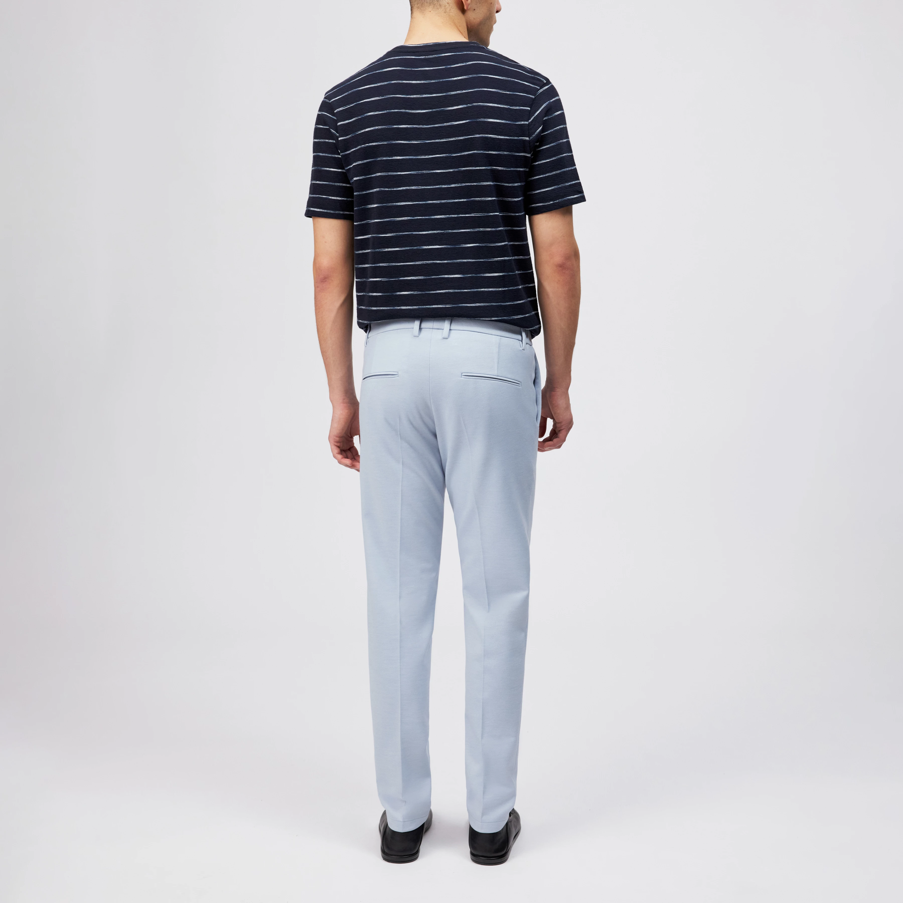 AJEND - Tailored trousers in soft jersey - men - blue - Rückansicht