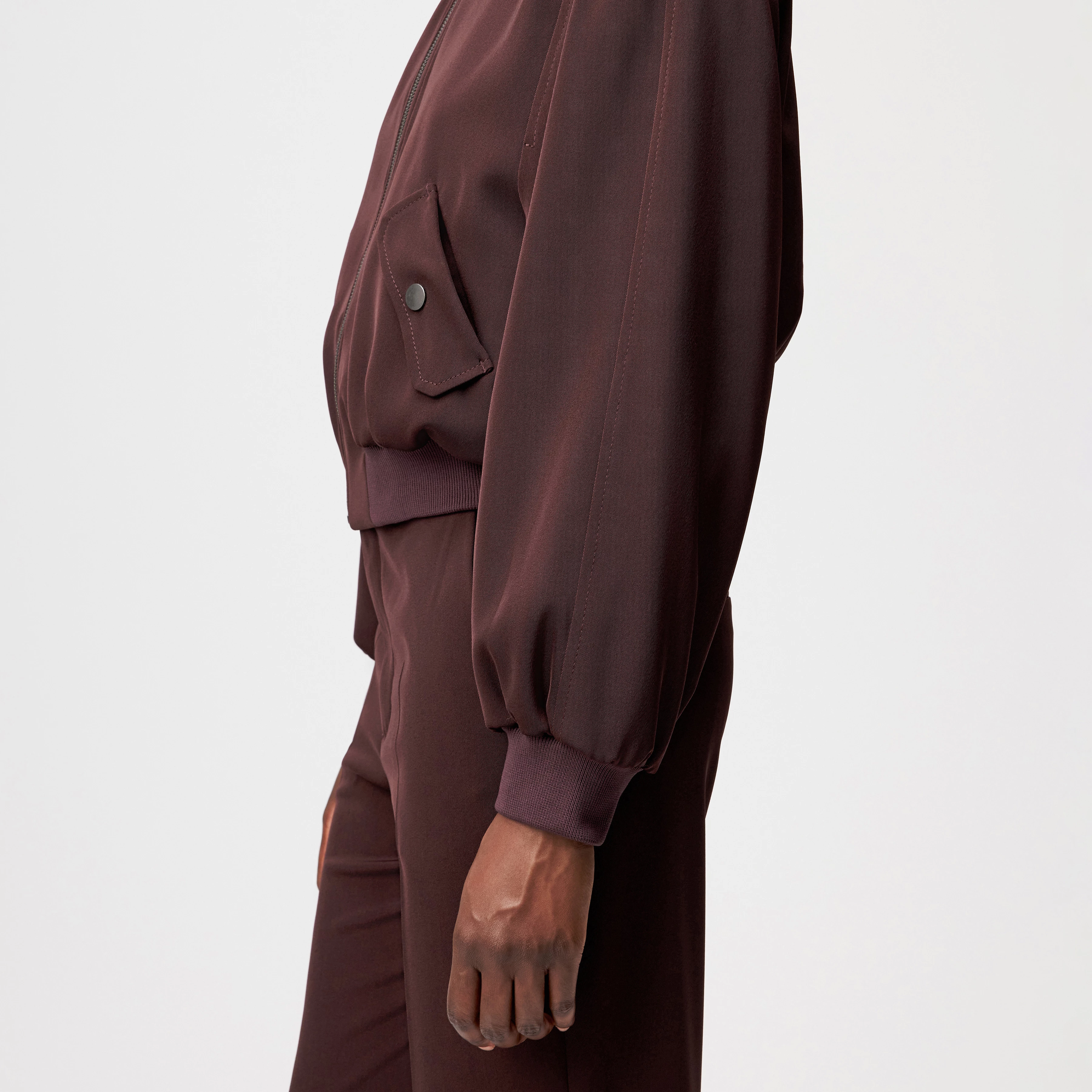 MARHAM - Blouson jacket in techno twill - women - red - Detailansicht am Model