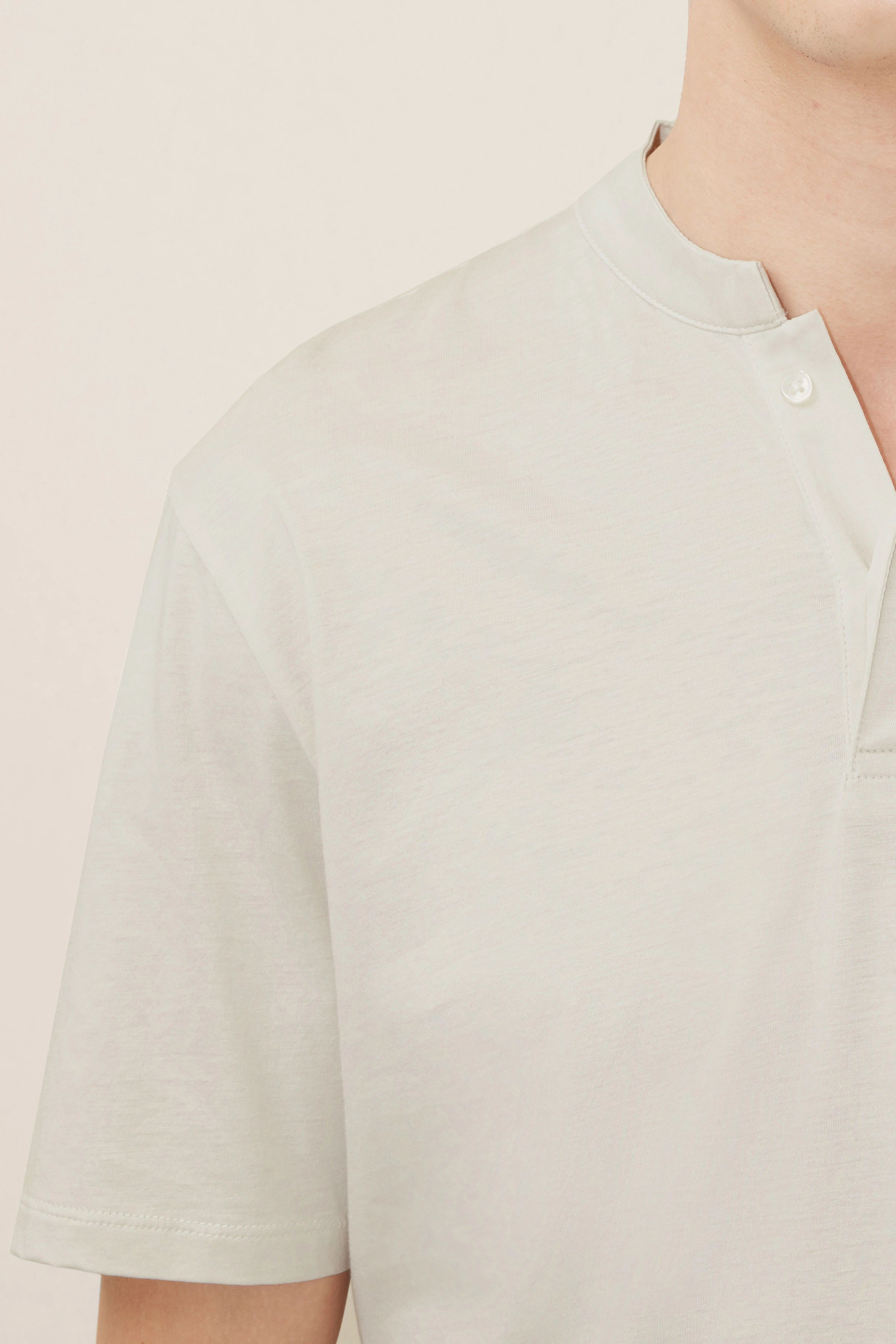 LOUIS - Polo-Shirt mit Stehkragen in merzerisierter Baumwolle - Herren - grau - Seitenansicht