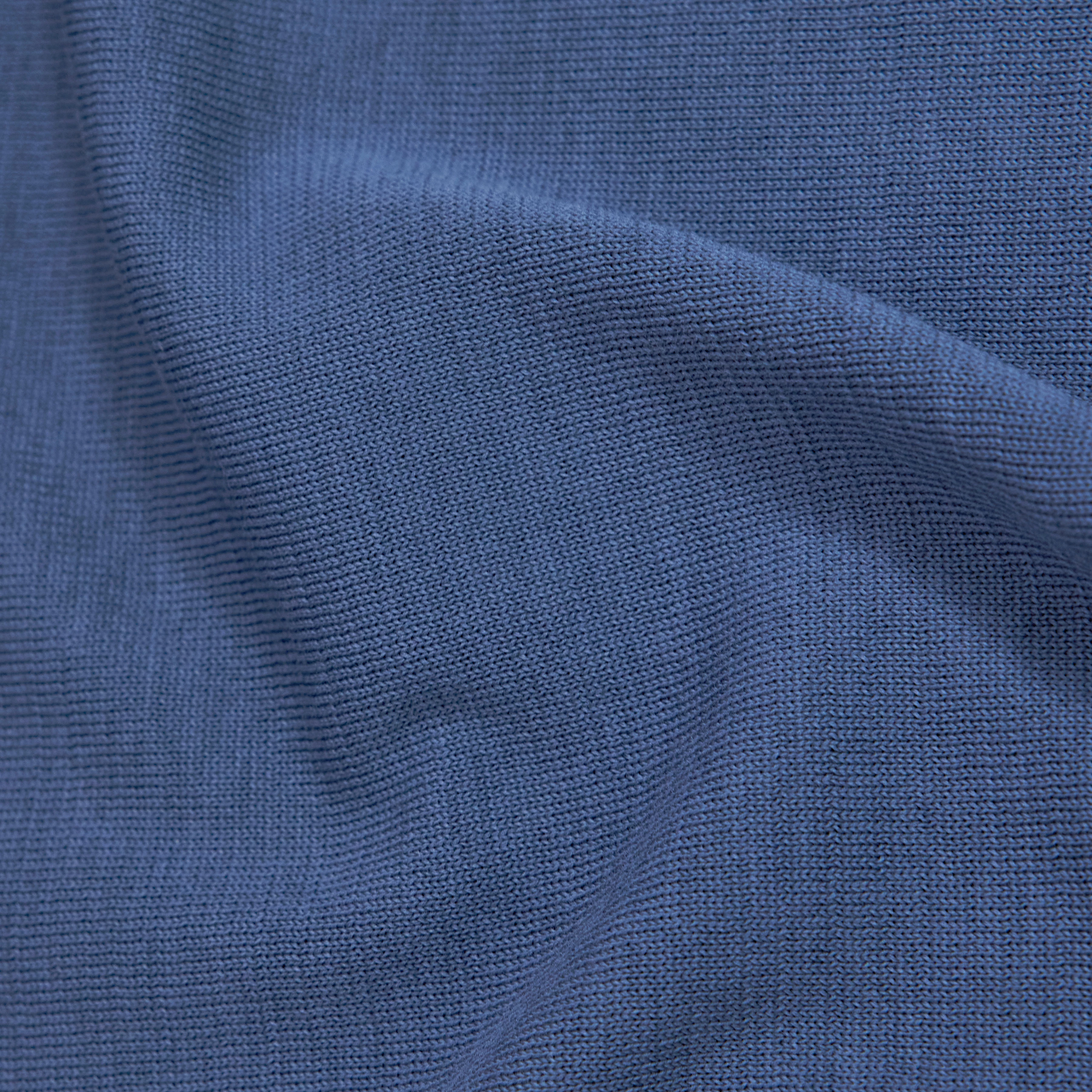 RIKONO - Knitted jumper in clean cotton - men - blue - Materialbild (B2C)