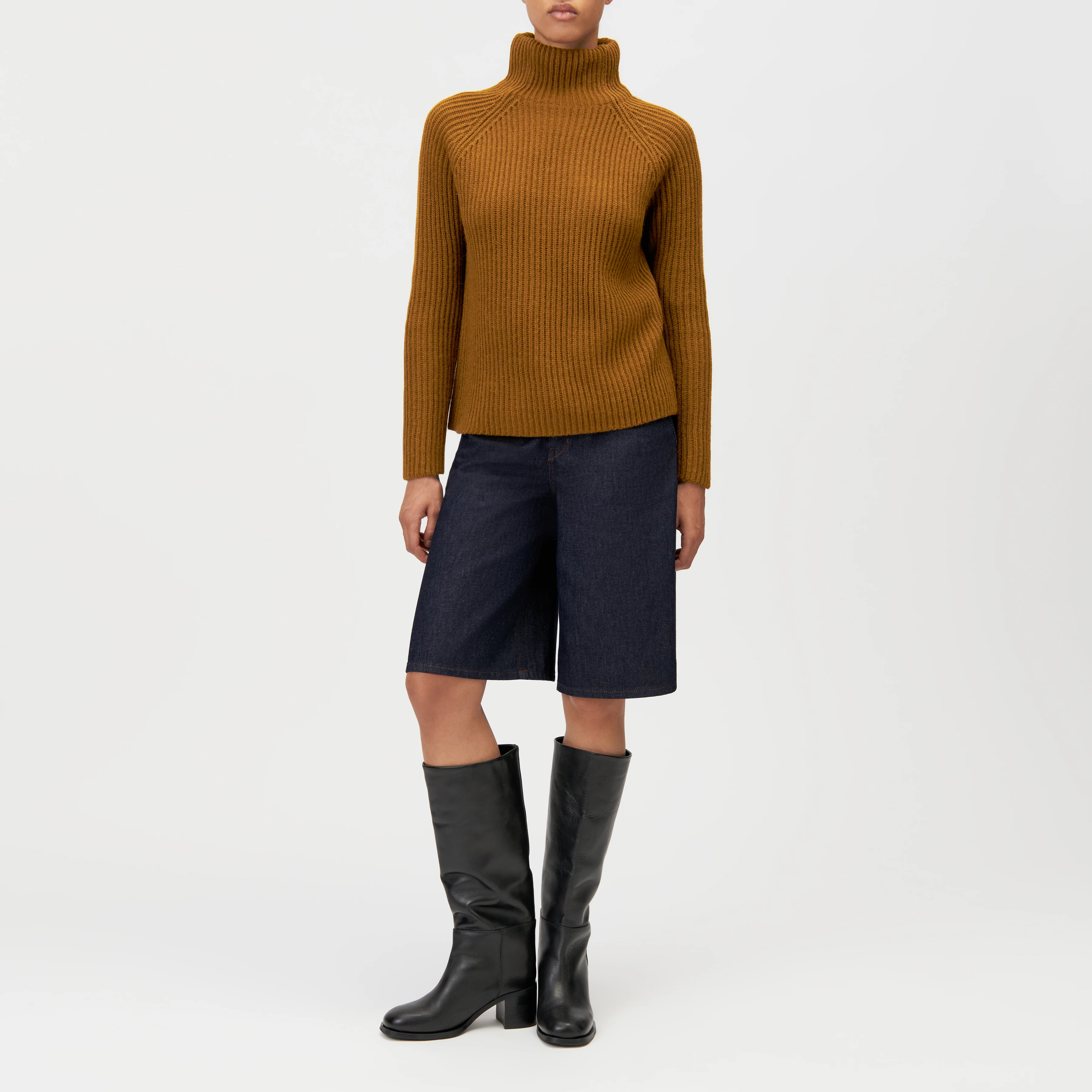 ARWEN - Rollkragenpullover in Woll-Alpakamix - Damen - braun - Ganzkörper-Frontansicht