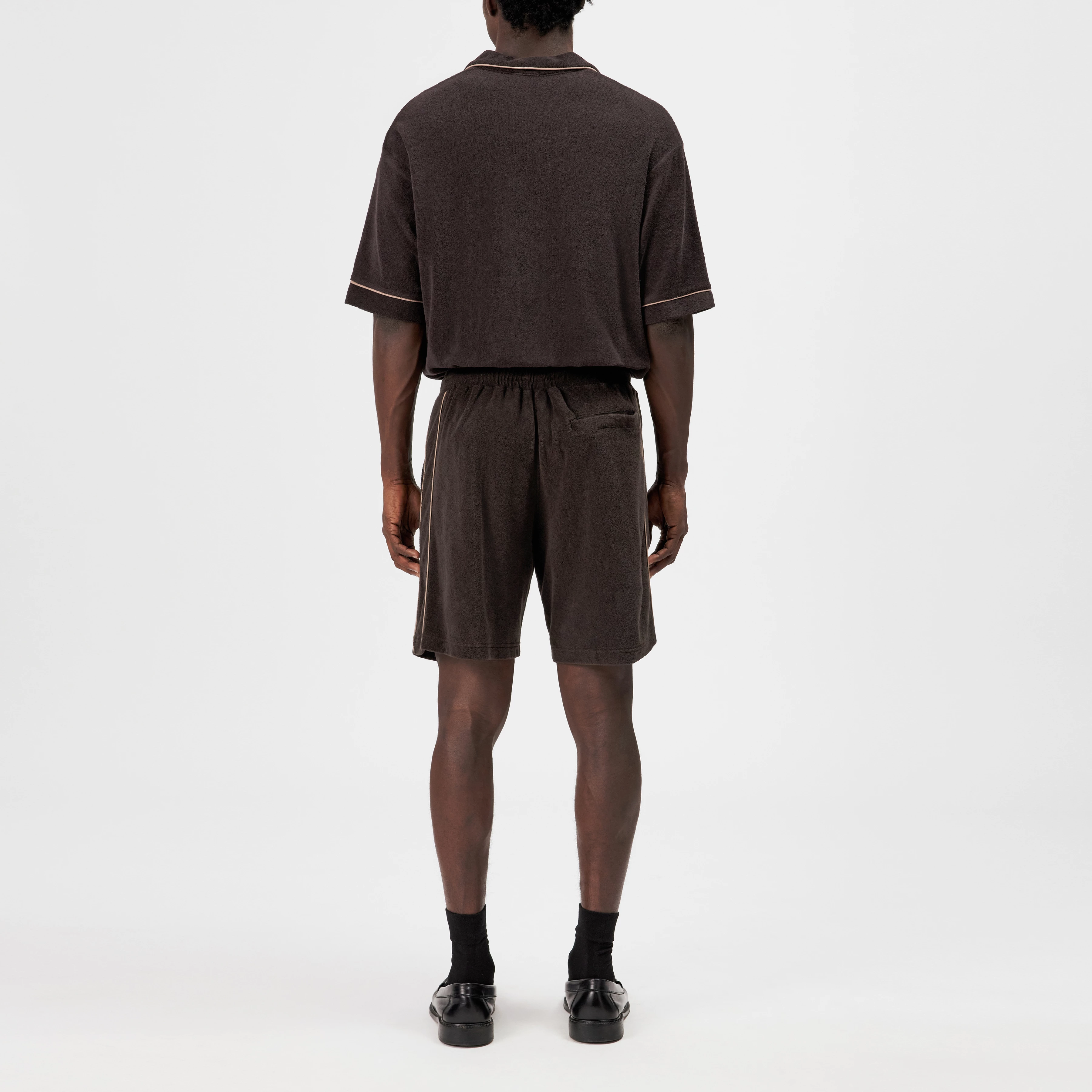 BRIKKO - Casual terry shorts - men - brown - Rückansicht