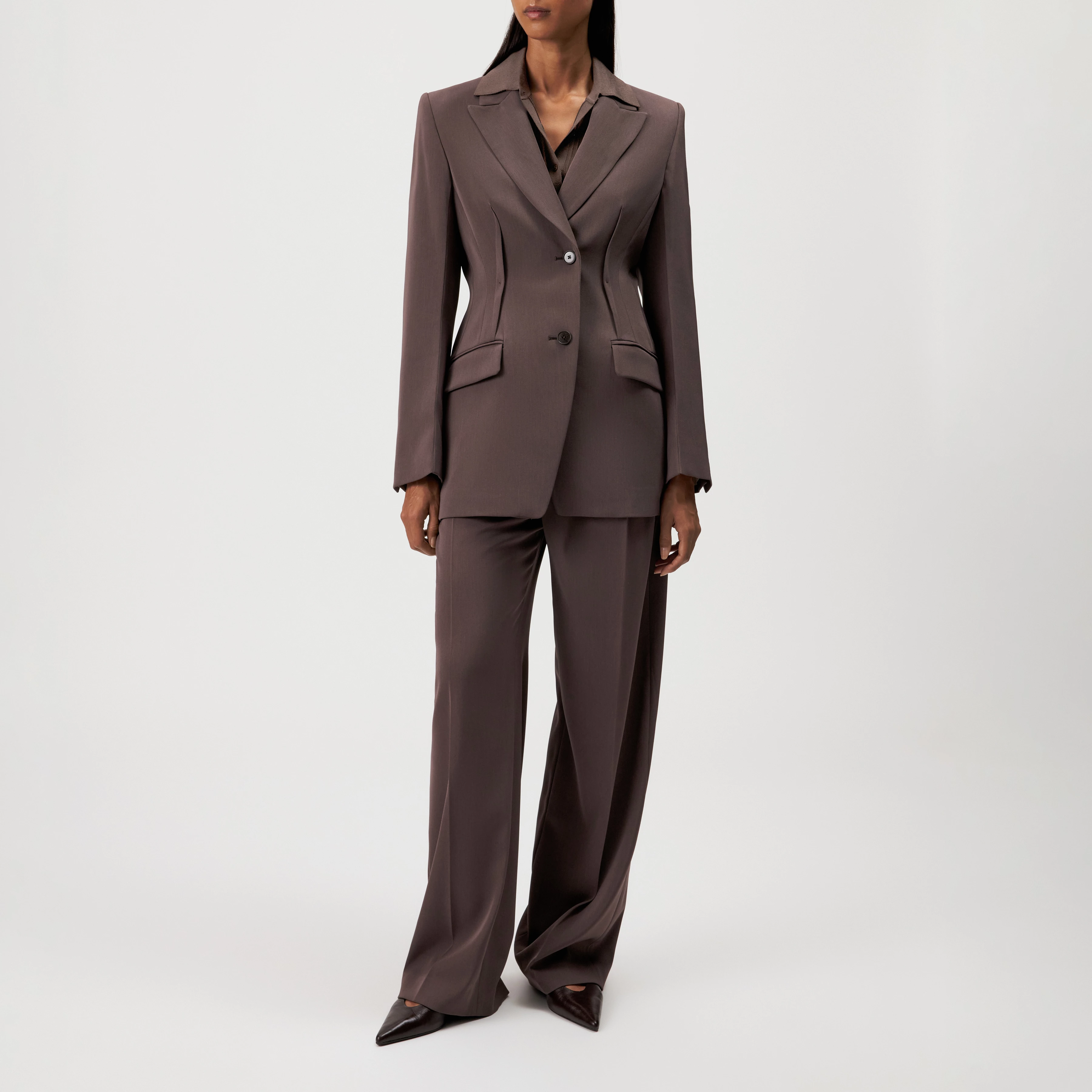 BROCKLEY - Blazer ajusté à un bouton en techno-twill - women - marron - Ganzkörper-Frontansicht