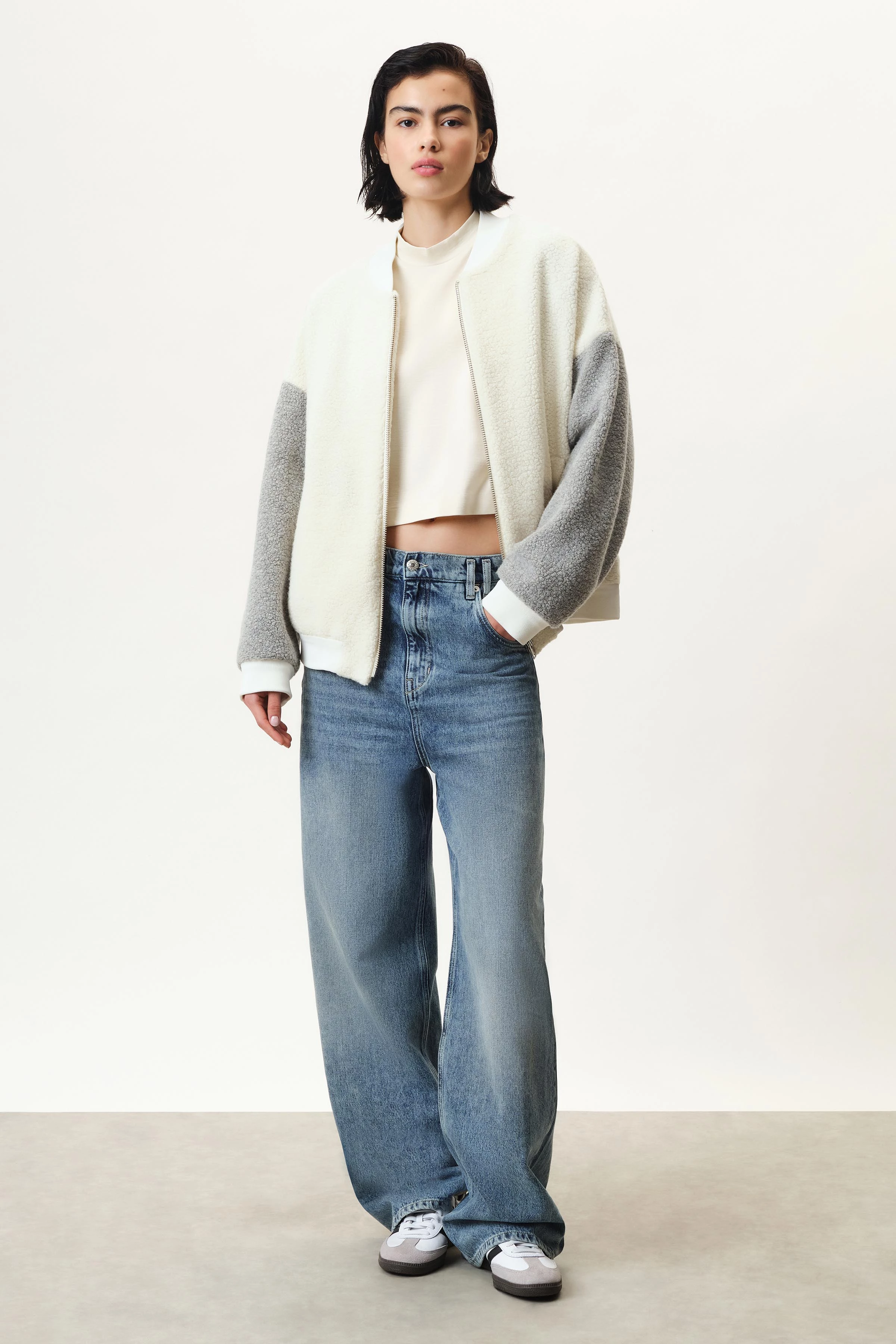 JANWYN - Collegejacke in flinchigem Teddy - Damen - beige - Ganzkörper-Frontansicht