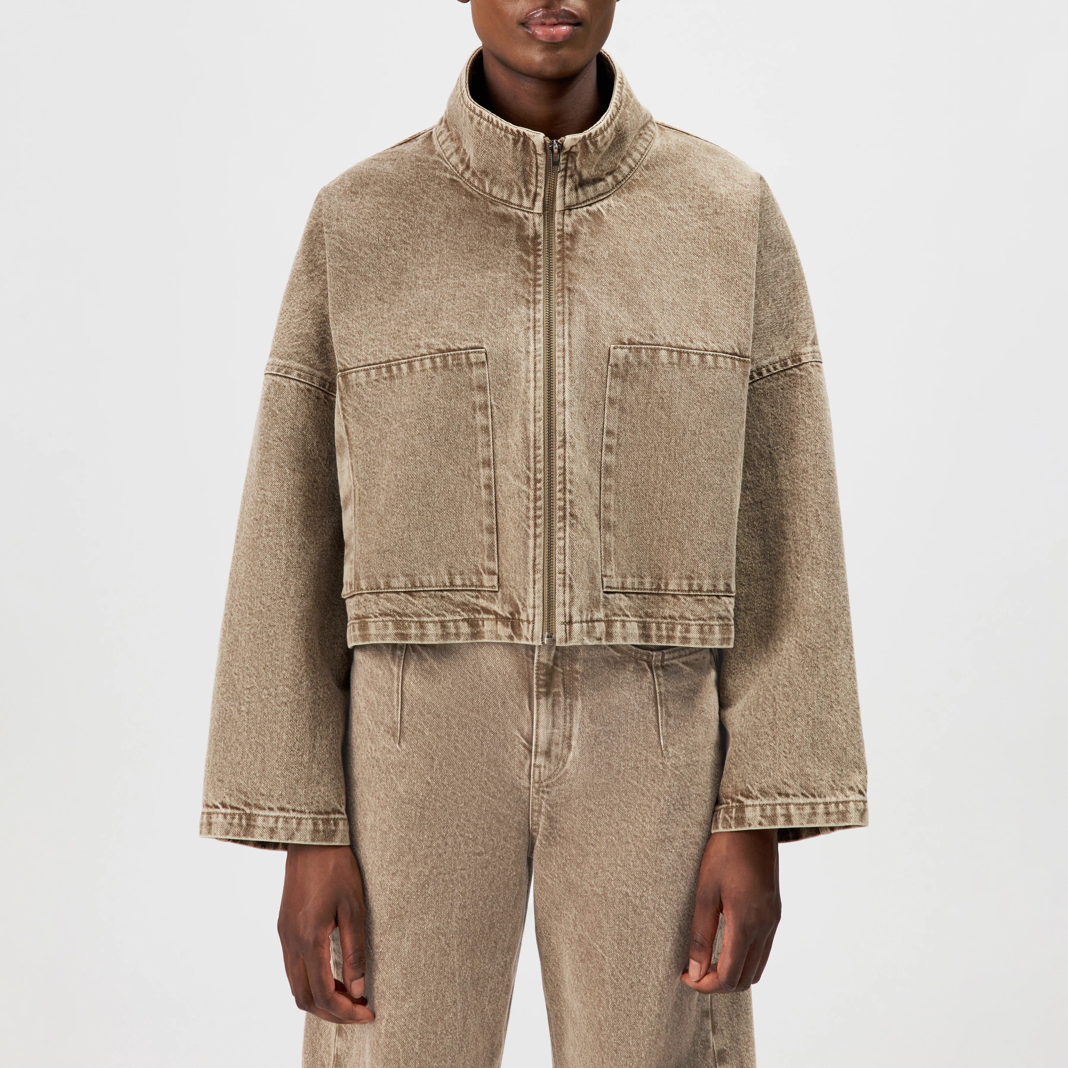 ELSTOW_1 - Oversized jacket in light denim wash - women - brown - Frontansicht