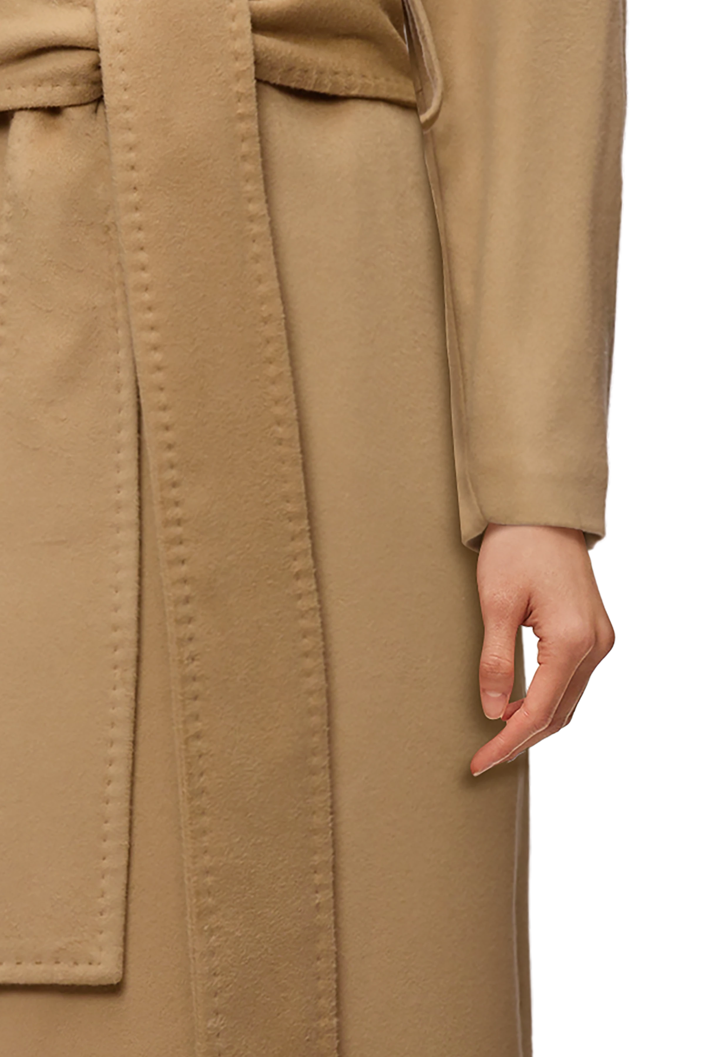ALPERTON_3 - Coat with wide tie belt in cashmere mix - women - brown - Detailansicht am Model