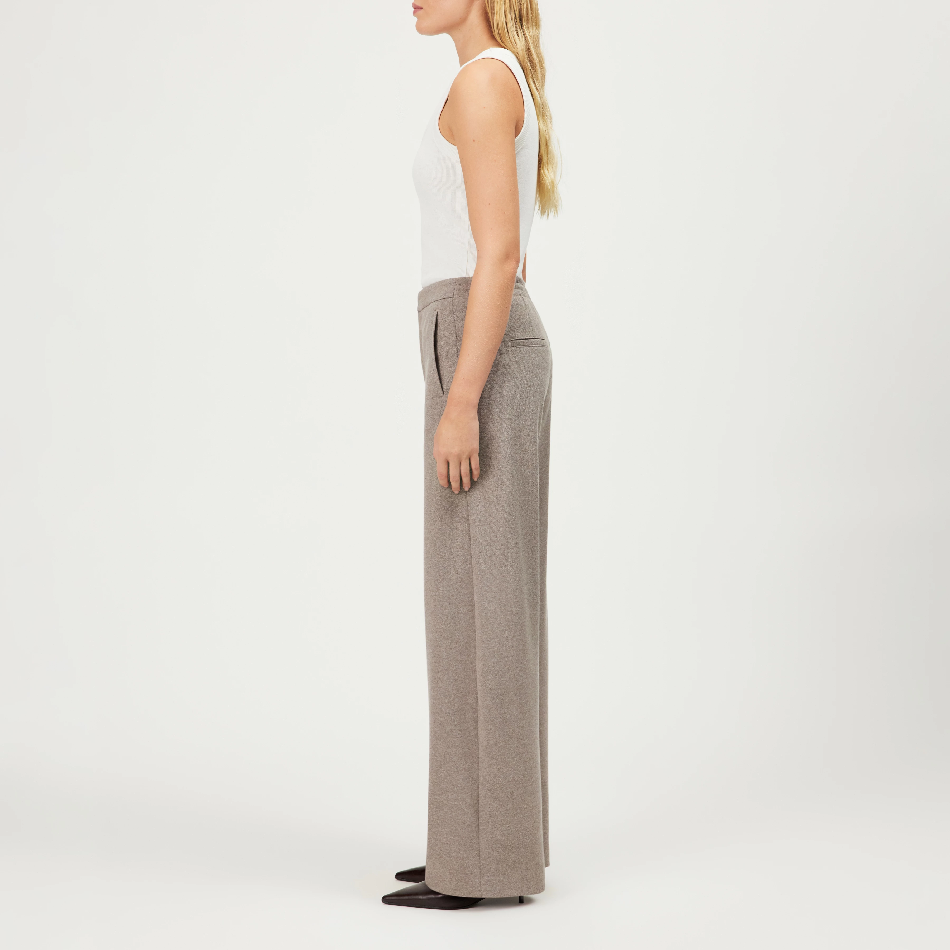 FAE_0 - Pantalon jersey coupe barrel-leg - women - beige - Seitenansicht