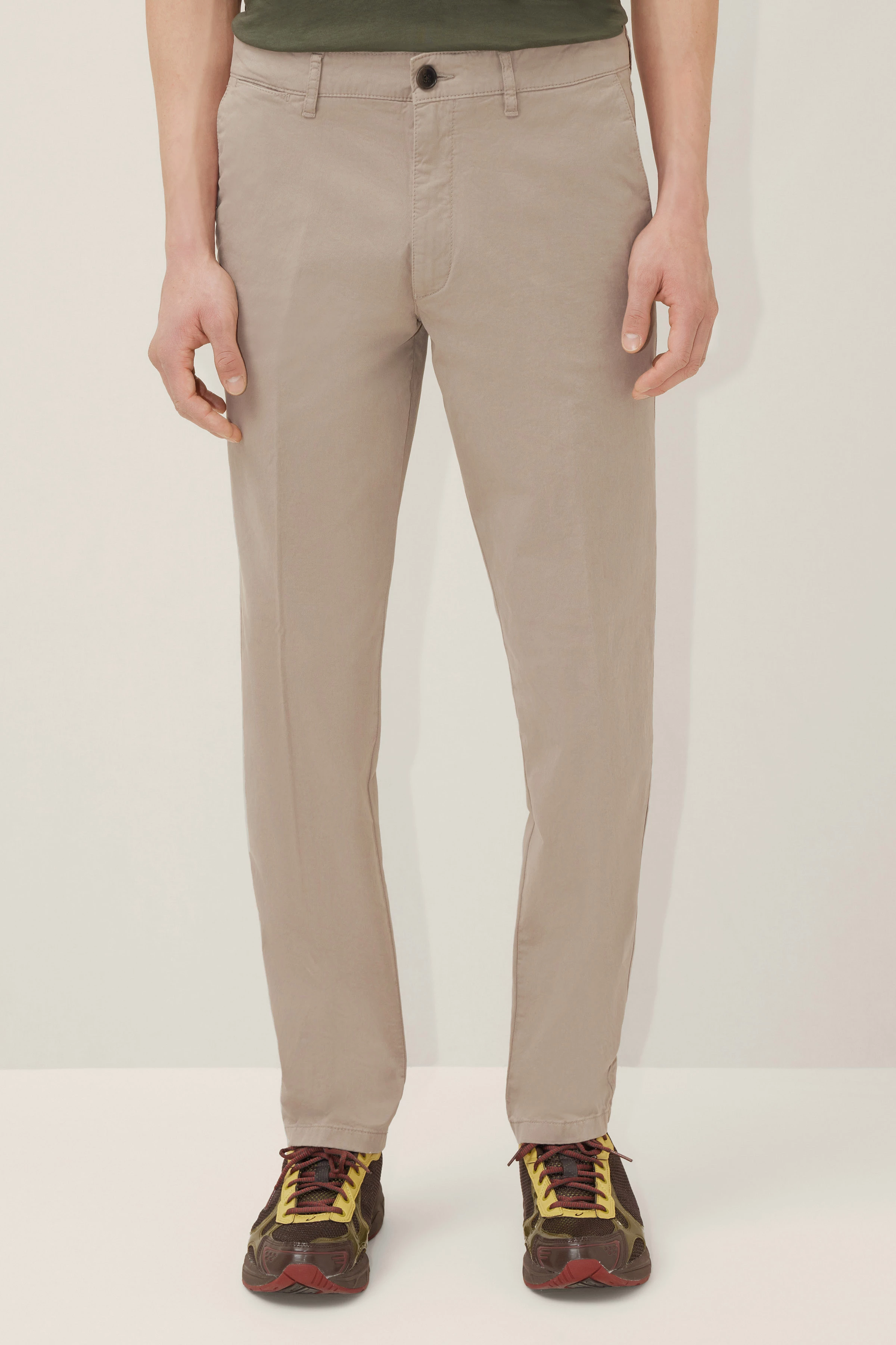 MAD - Klassische Chino aus Baumwolle - Herren - braun - Frontansicht