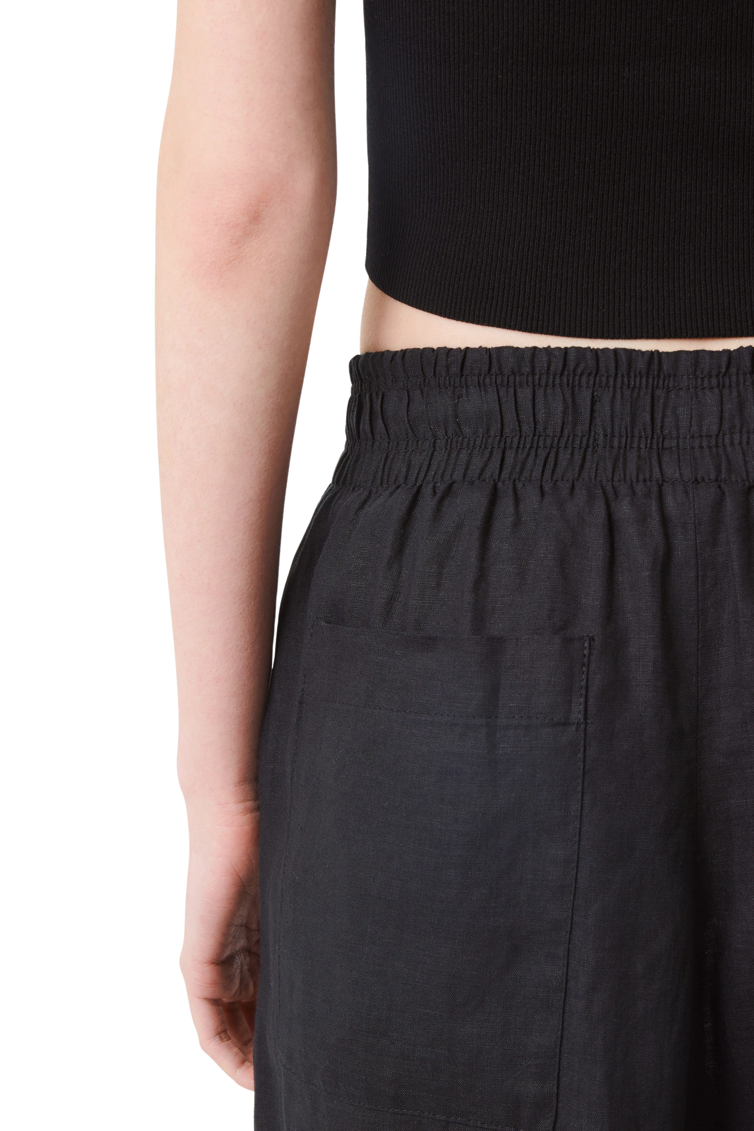 CEILING - Weite Hose in Leinen - Damen - schwarz - Detailansicht am Model