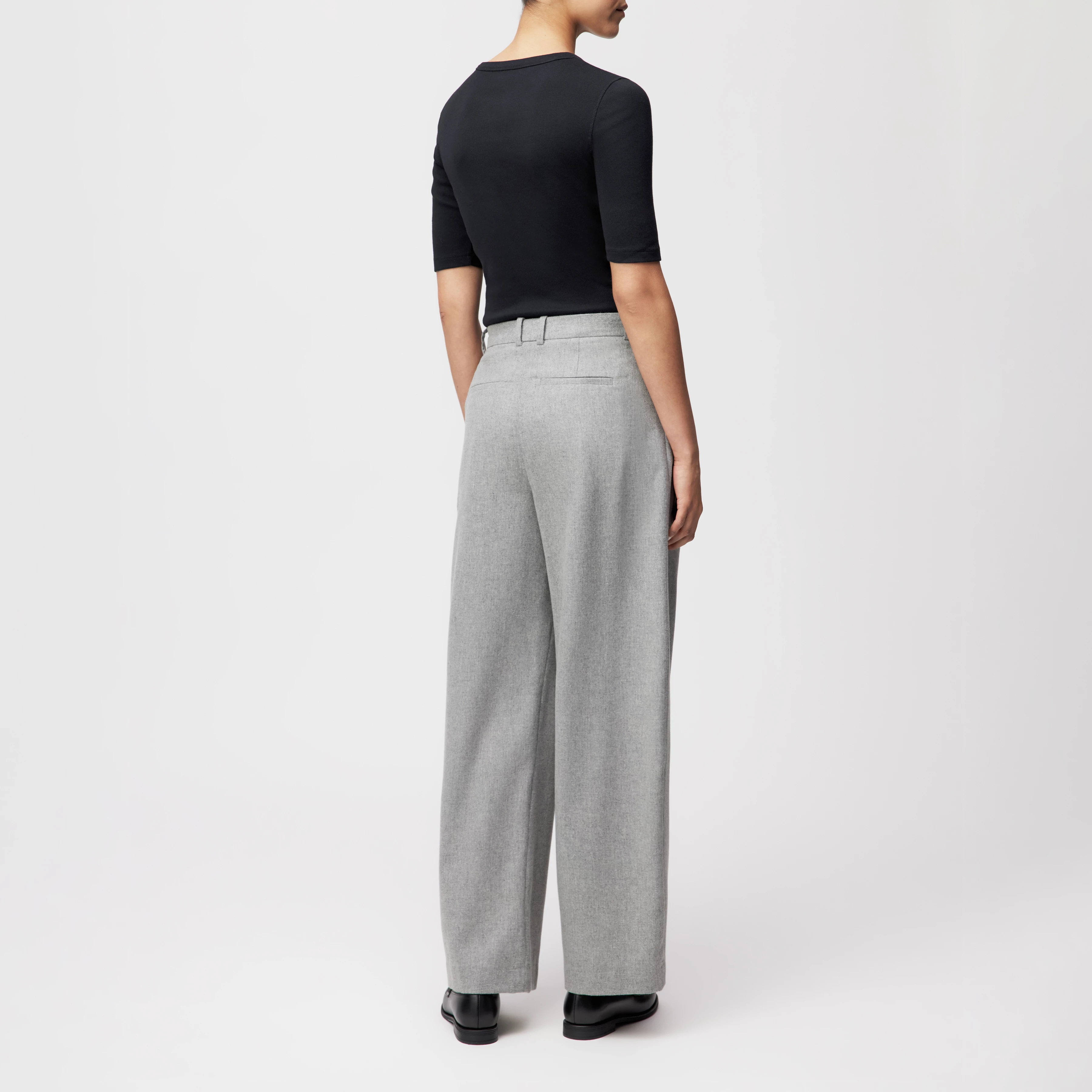 INK - Casual pleated trousers in flannel - women - grey - Rückansicht