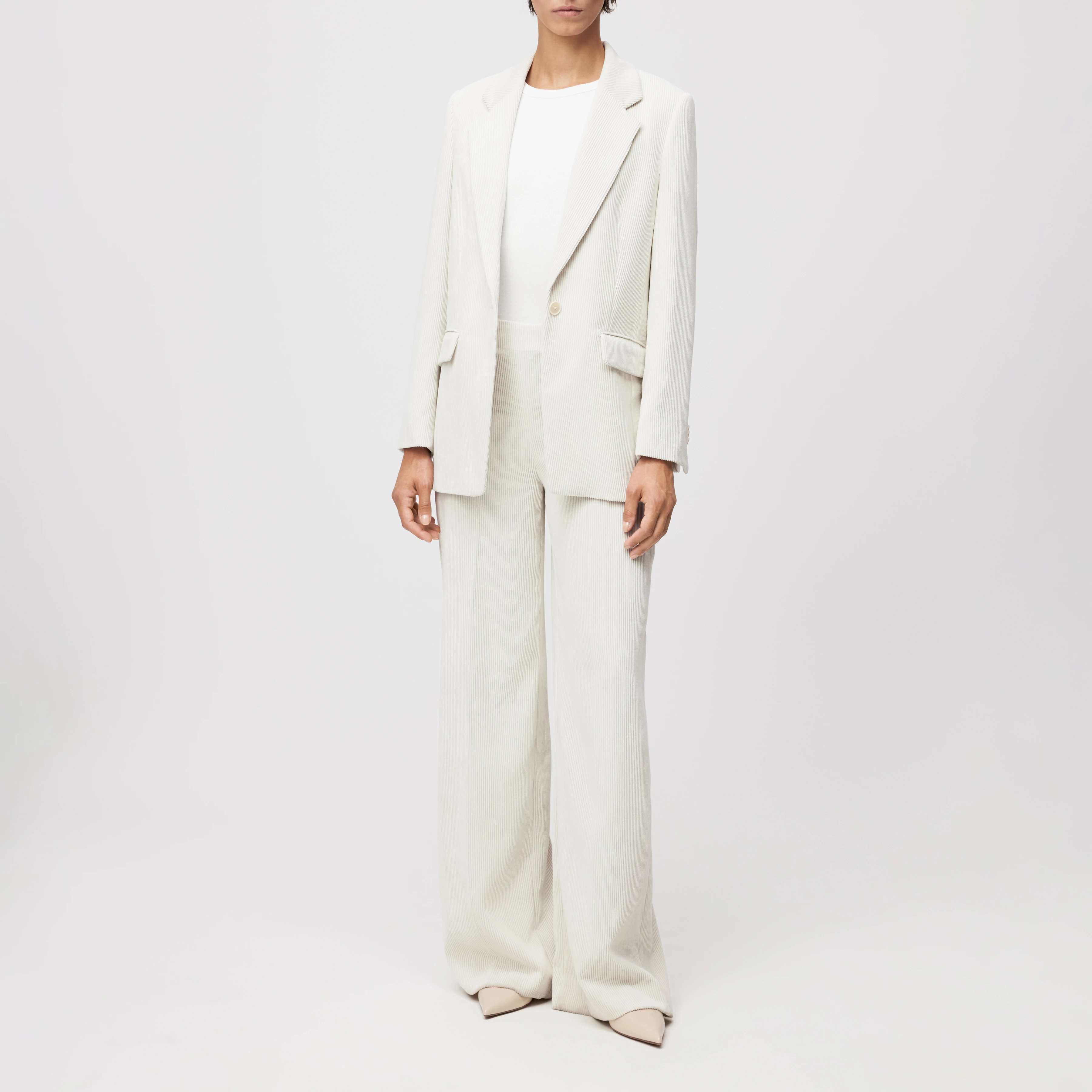 BEFORE - Marlenehose in Cord - Damen - off white - Ganzkörper-Frontansicht