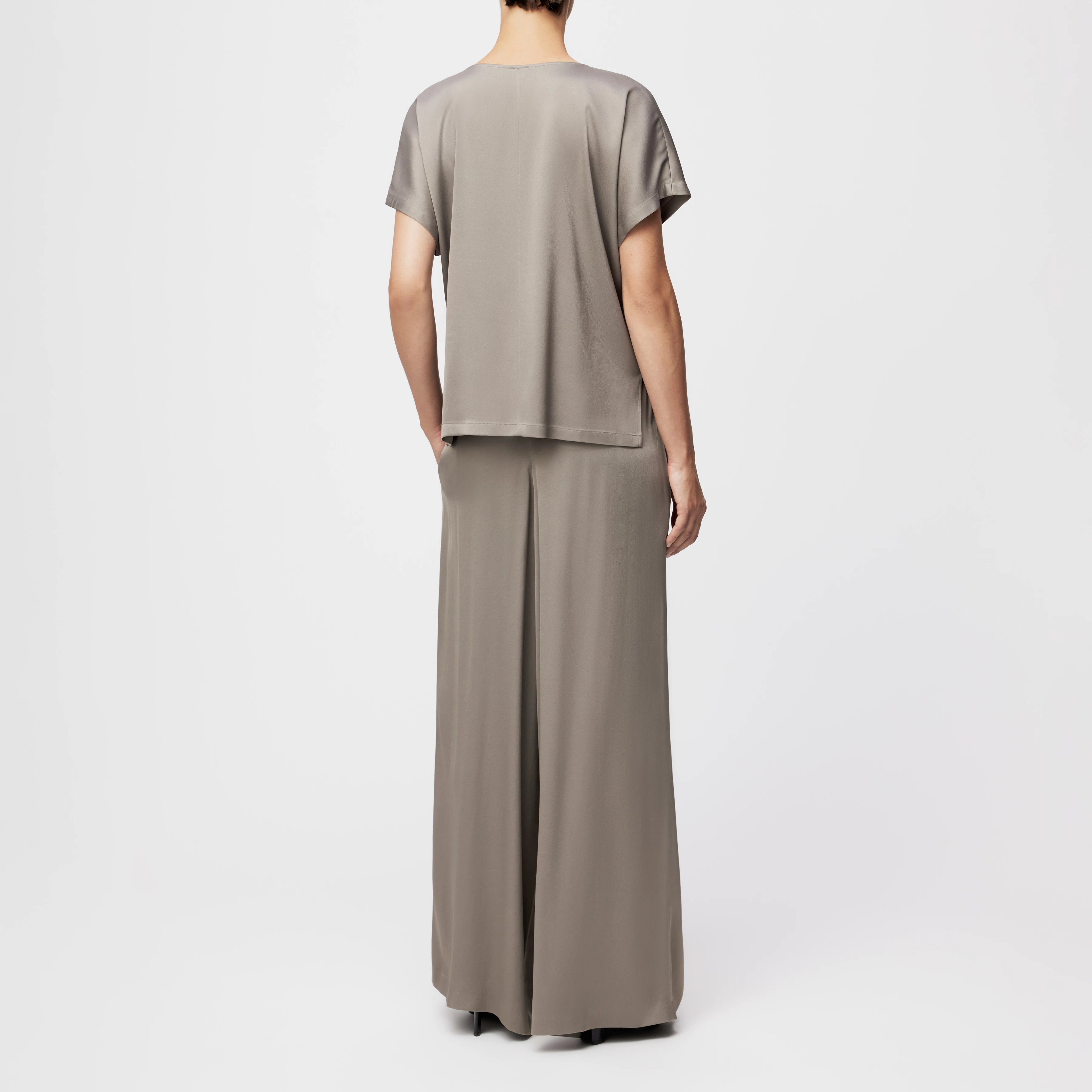 CORAMY - Casual shirt blouse in satin - women - beige - Rückansicht