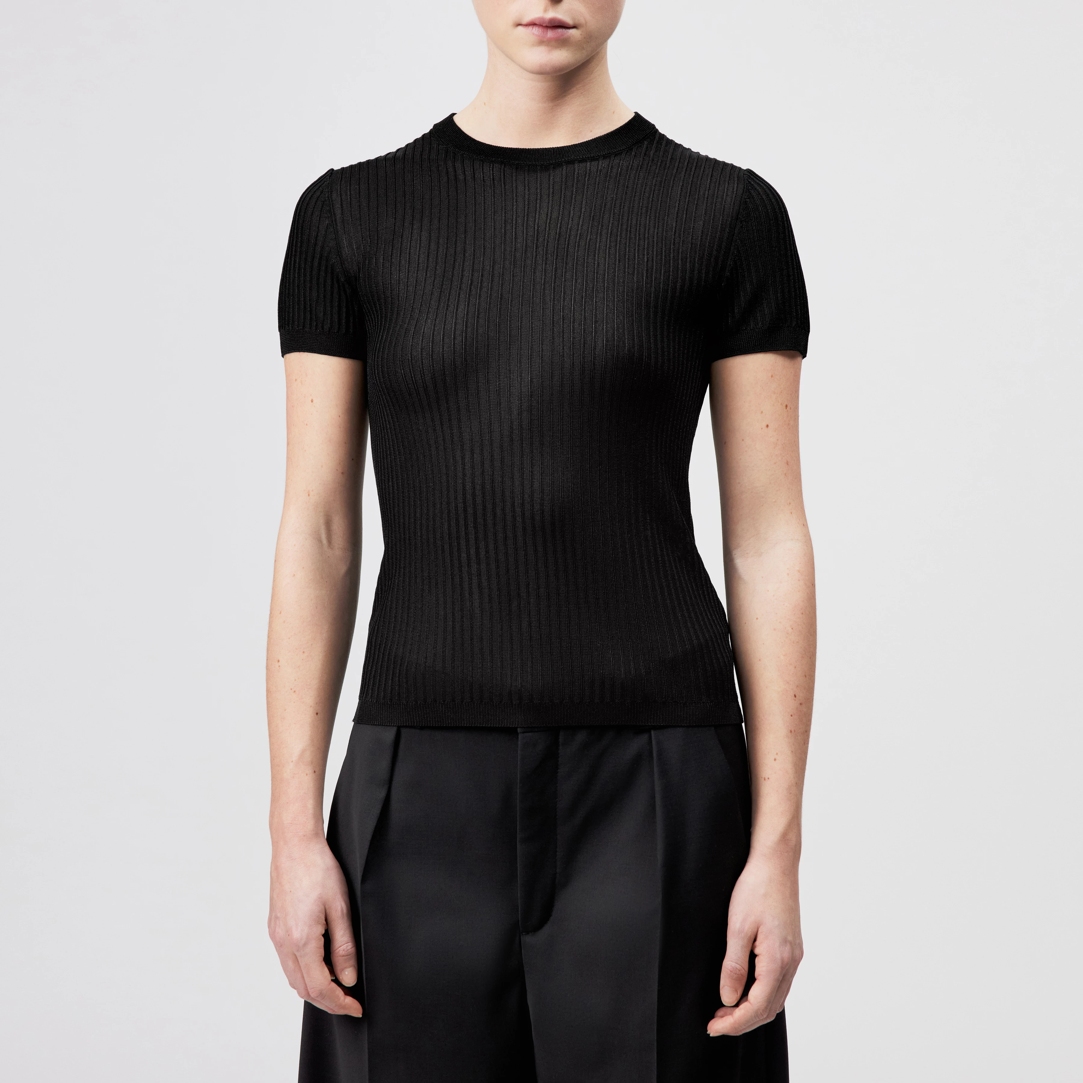 MOGLINI_2 - Crew Neck Knit T-Shirt with Ribbed Texture - women - black - Frontansicht