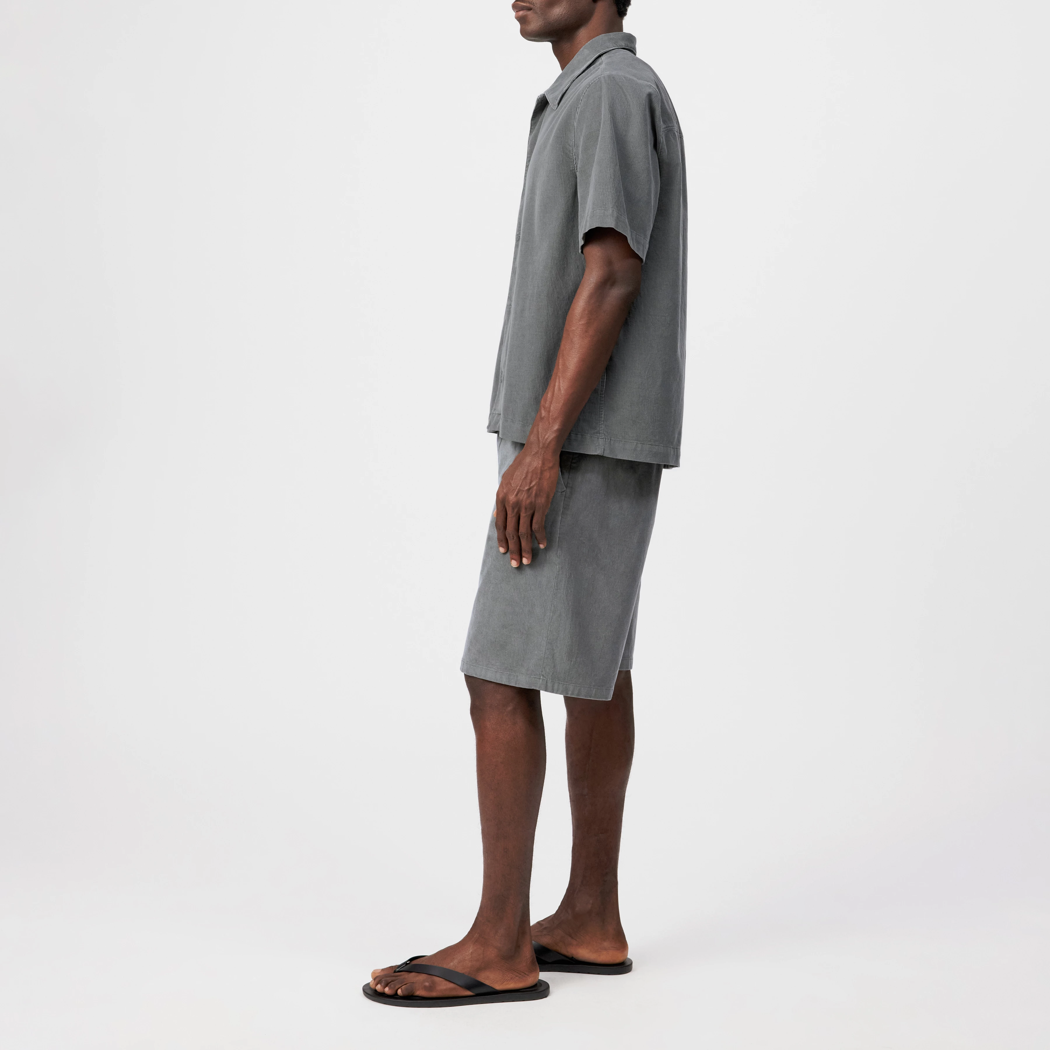 MERYN - Corduroy short-sleeve shirt - men - green - Seitenansicht