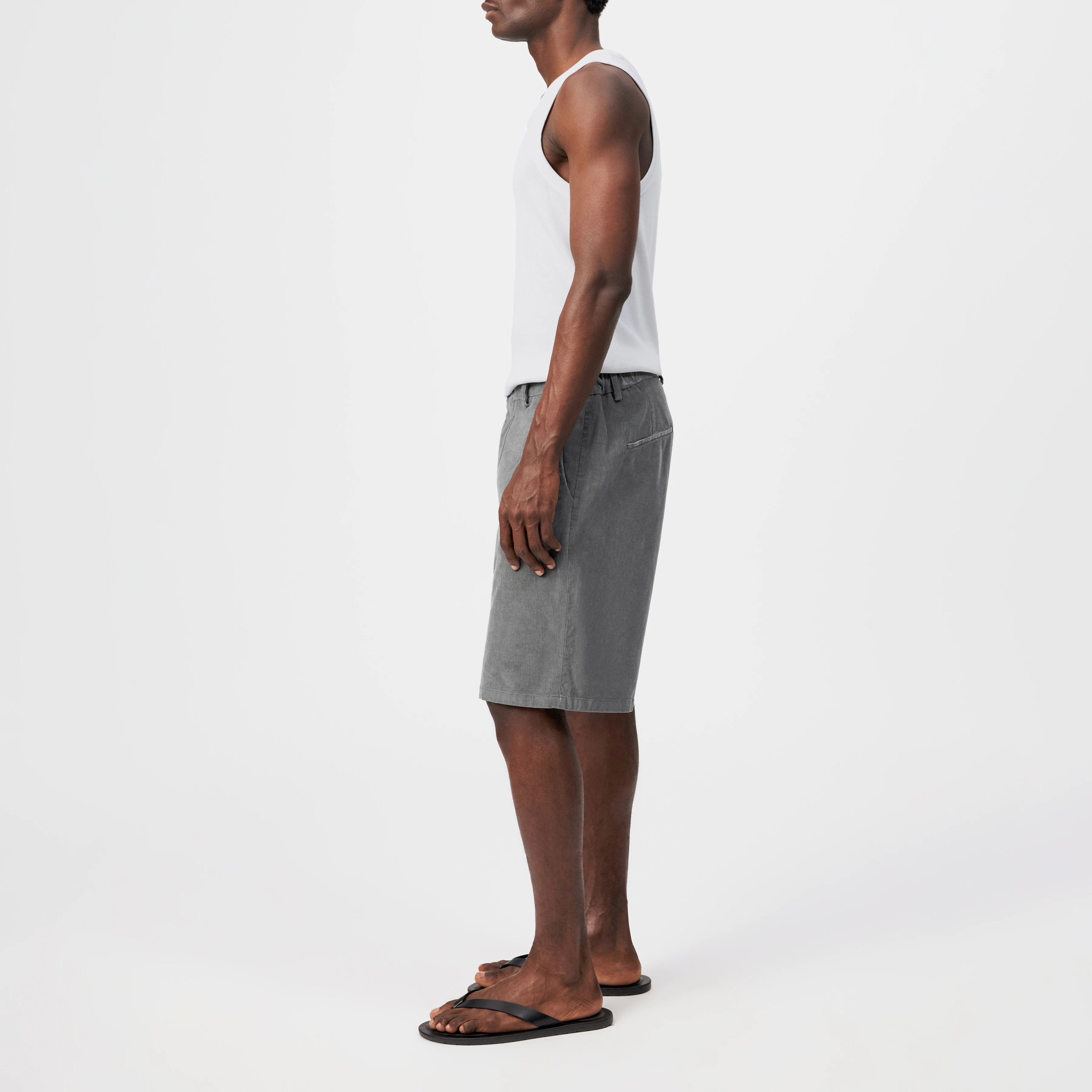 YASAN - Regular Fit Corduroy Shorts - men - green - Seitenansicht