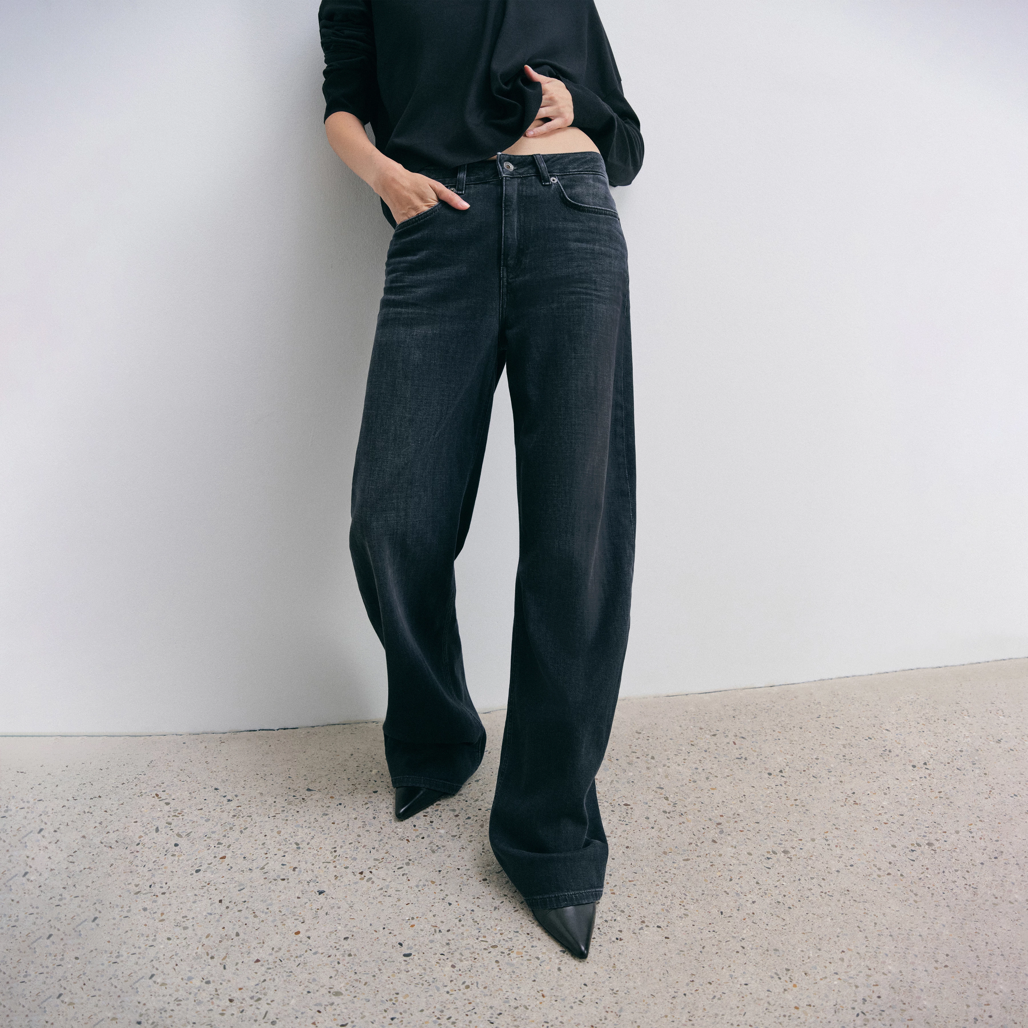 MEDLEY - Mid-Waist Jeans in Black Denim - Damen - schwarz