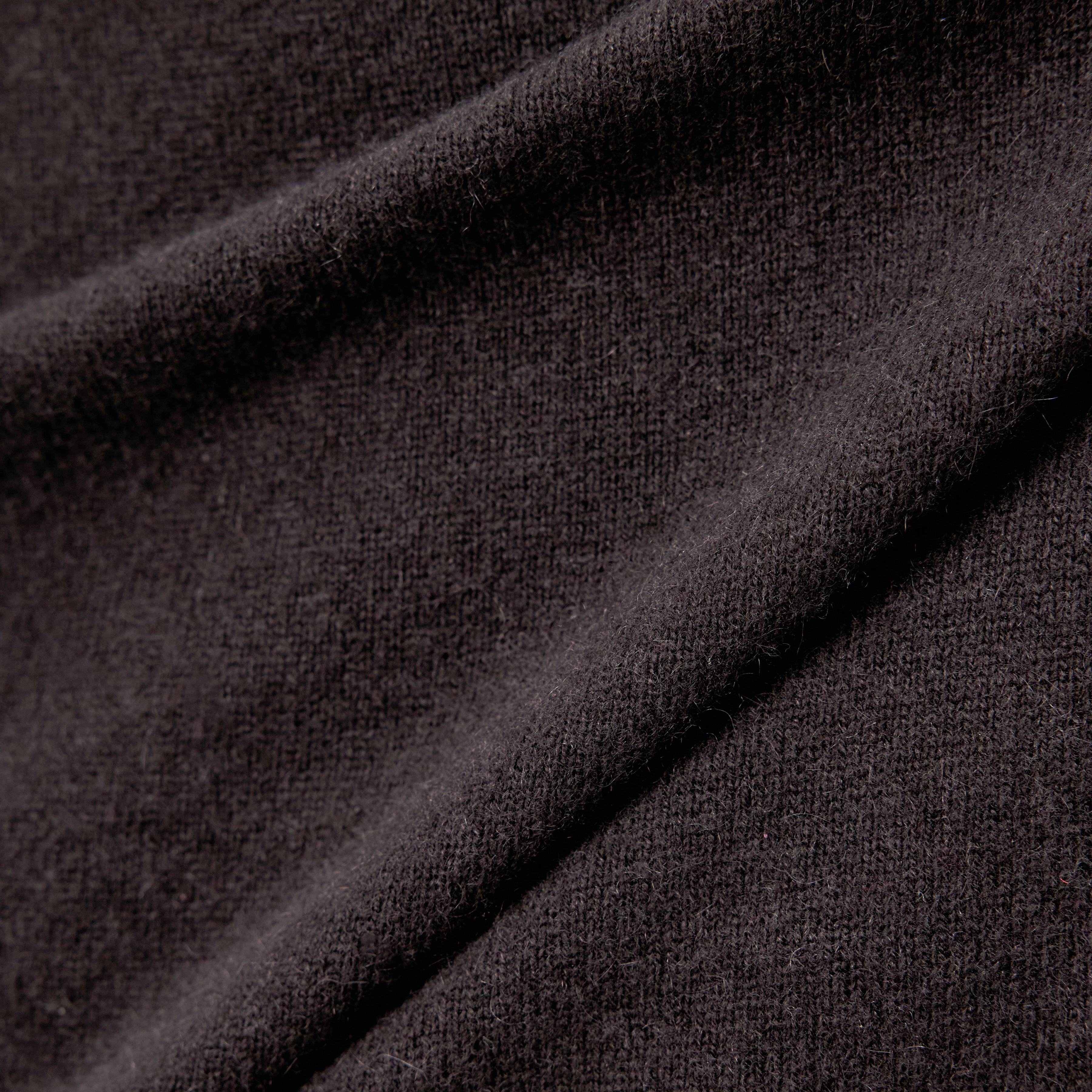TITZIAN - Long sleeve top in 100% cashmere - men - brown - Materialbild (B2C)