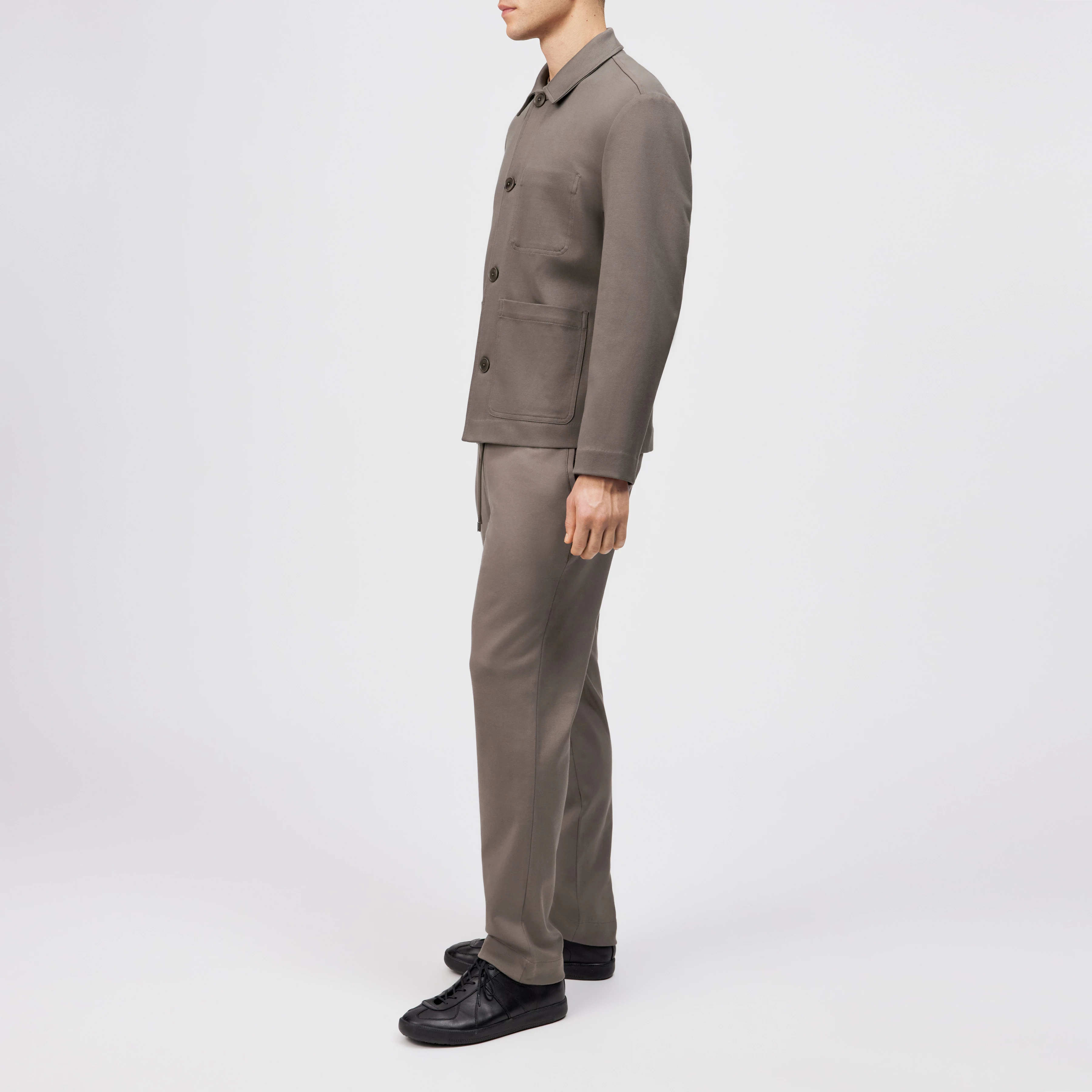 MAKONA - Regular fit indoor jacket made from pure cotton - men - brown - Seitenansicht