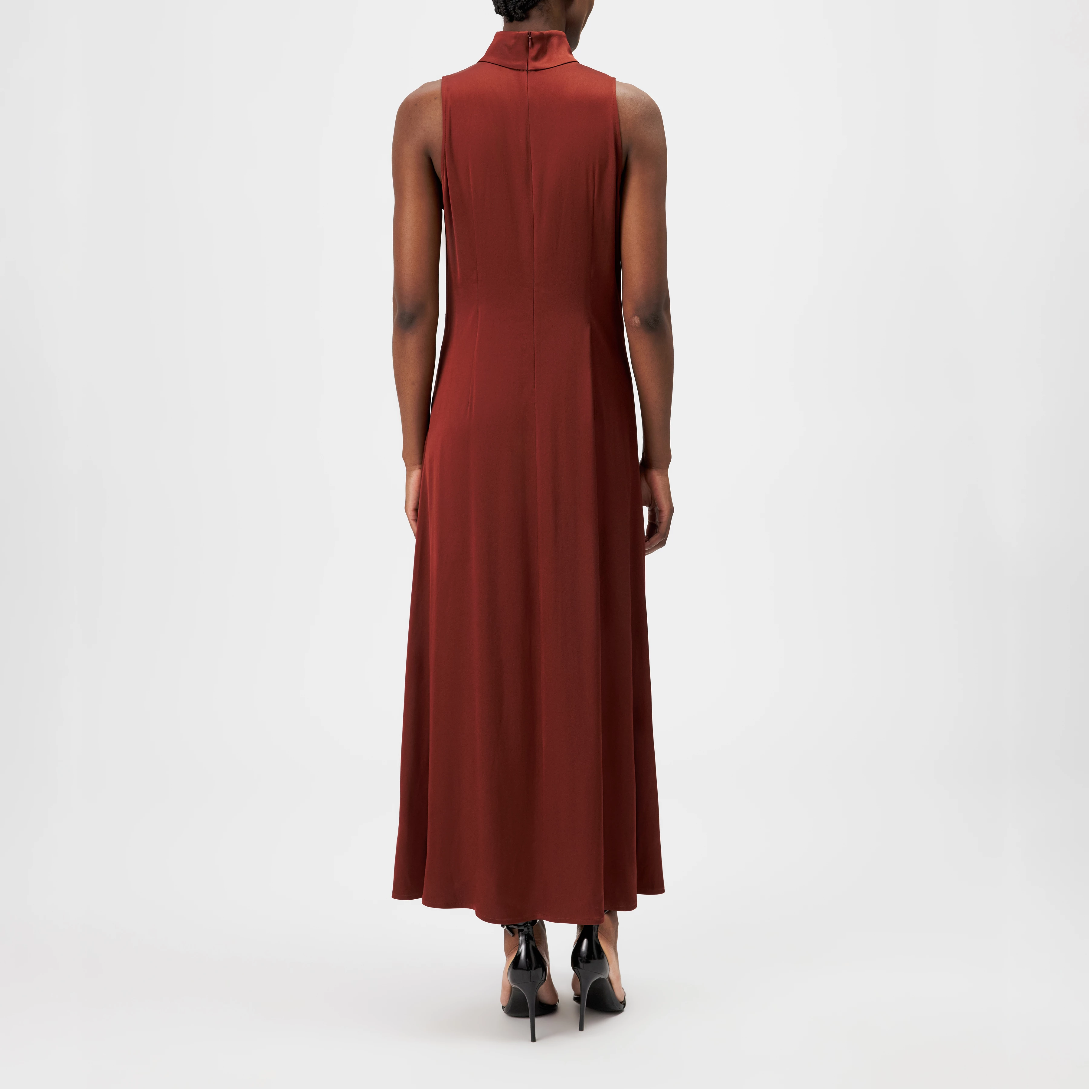 AMABEL - Satin maxi dress with stand-up collar - women - red - Rückansicht