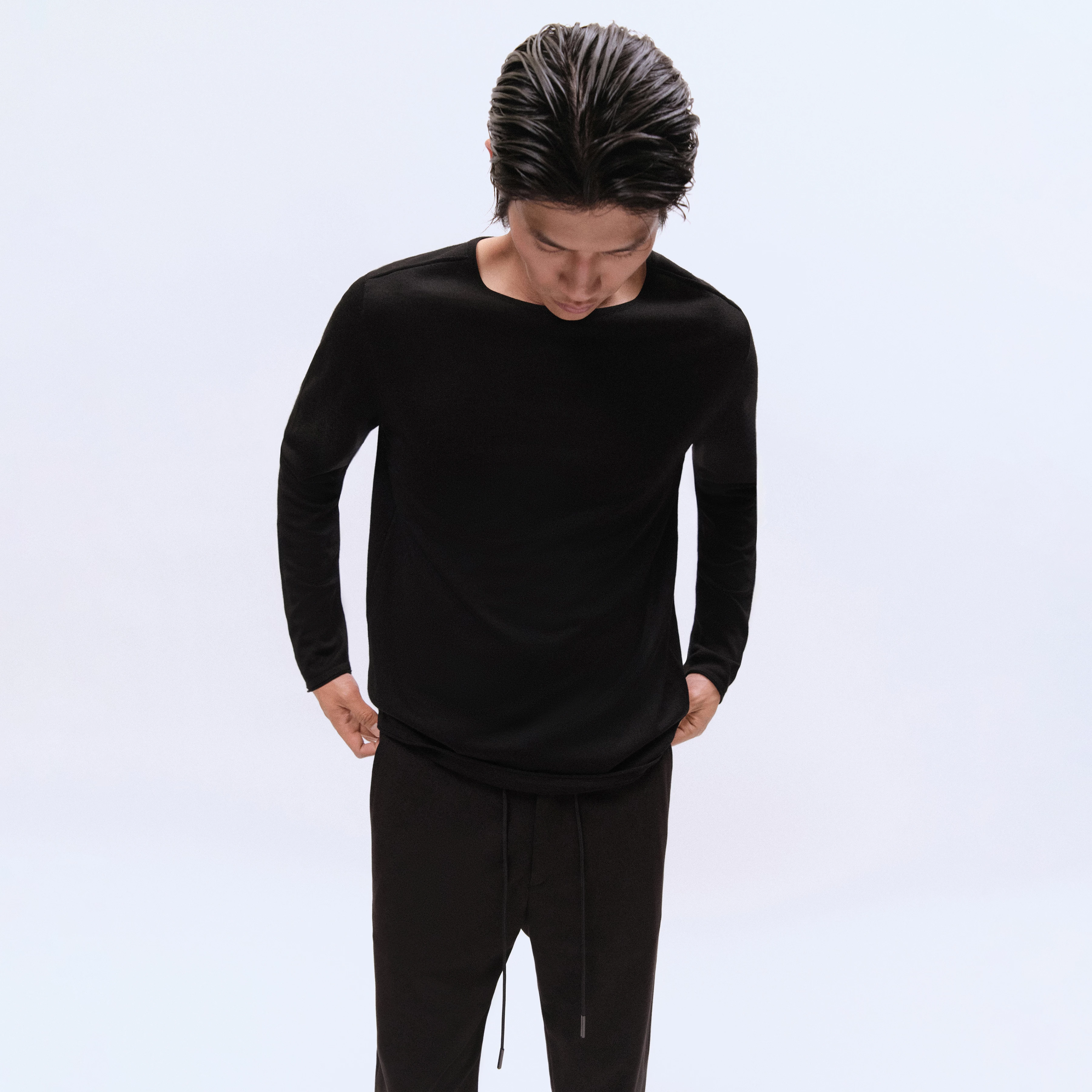 RIKONO - Strickpullover in feiner Merinowolle - Herren - schwarz