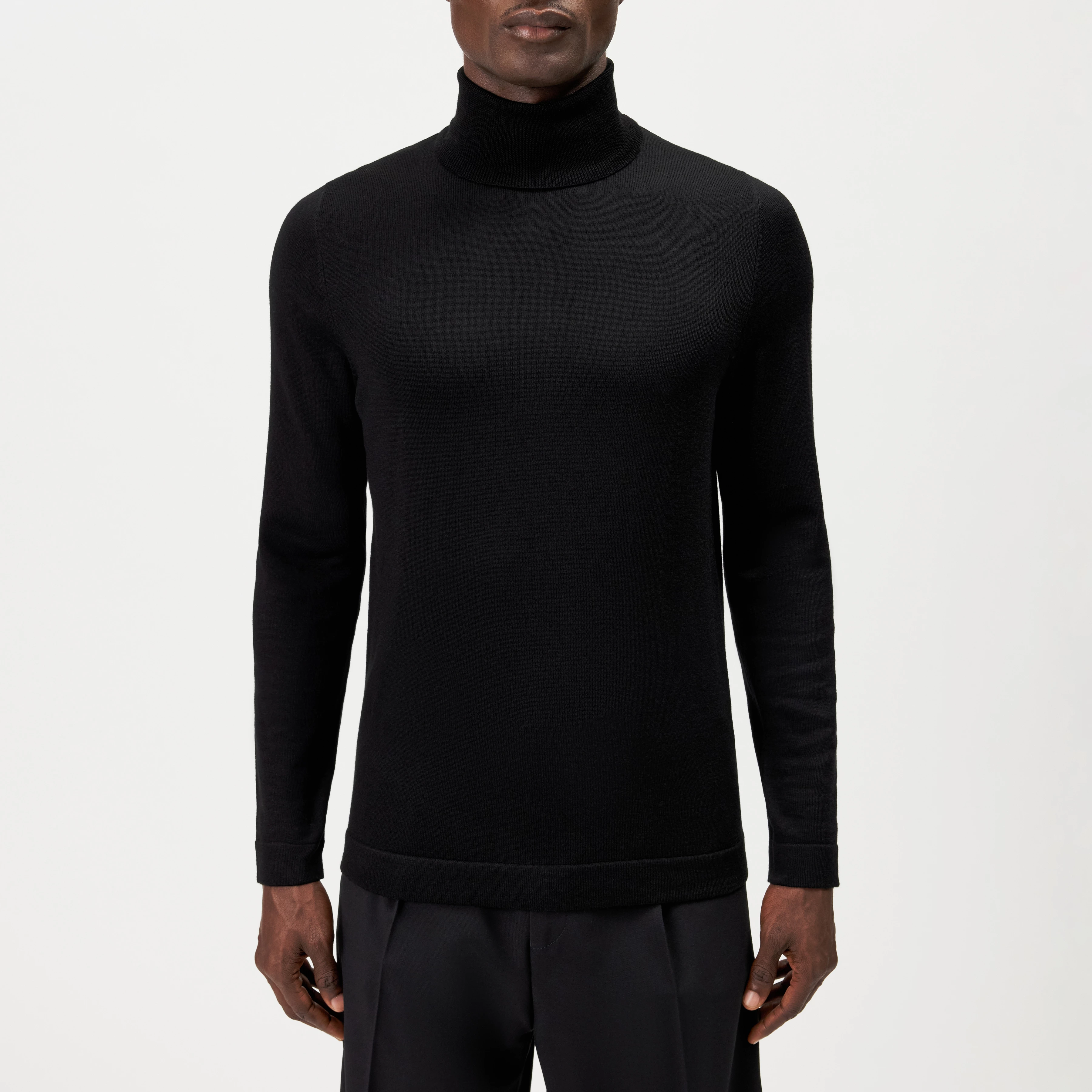 JOEY - Turtleneck jumper in 100% merino wool - men - black - Frontansicht