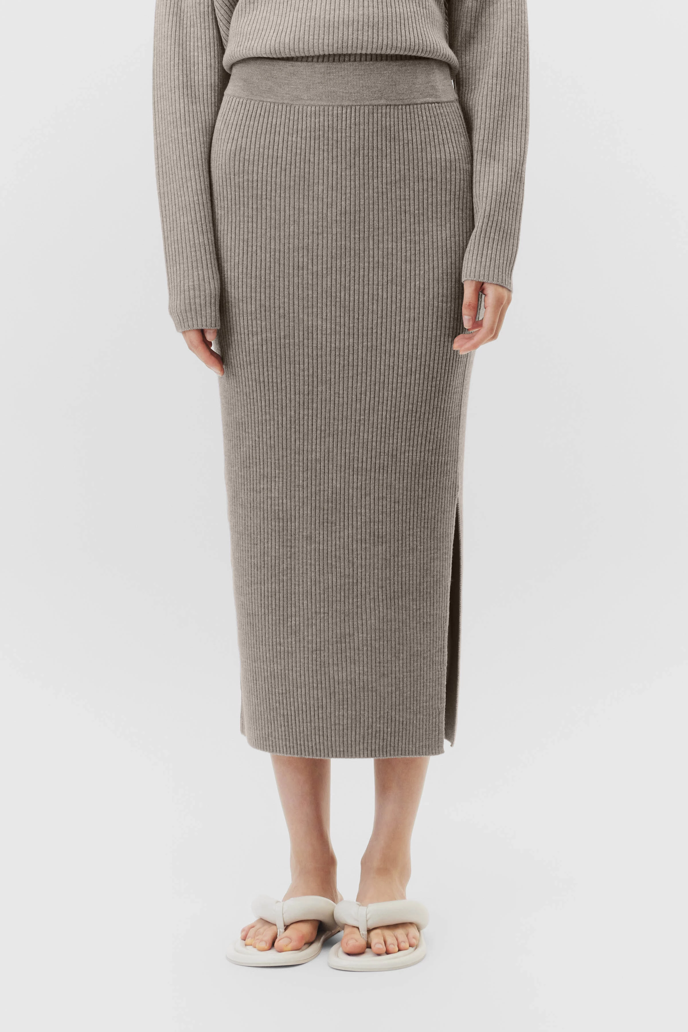 LYANNA - Strickrock in Merinowolle - Damen - braun - Frontansicht