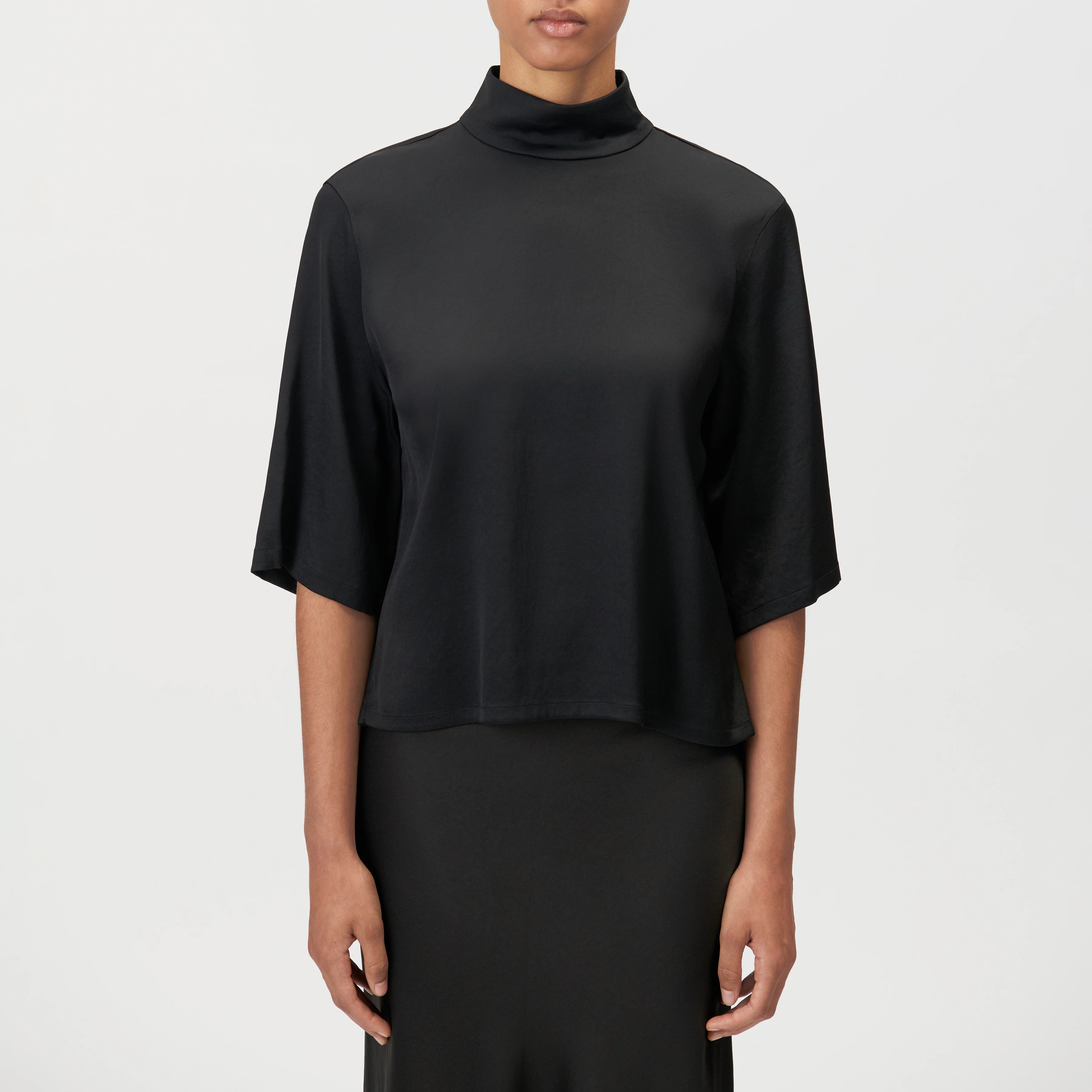 ALETIA - Blouse col montant en satin - women - noir - Frontansicht