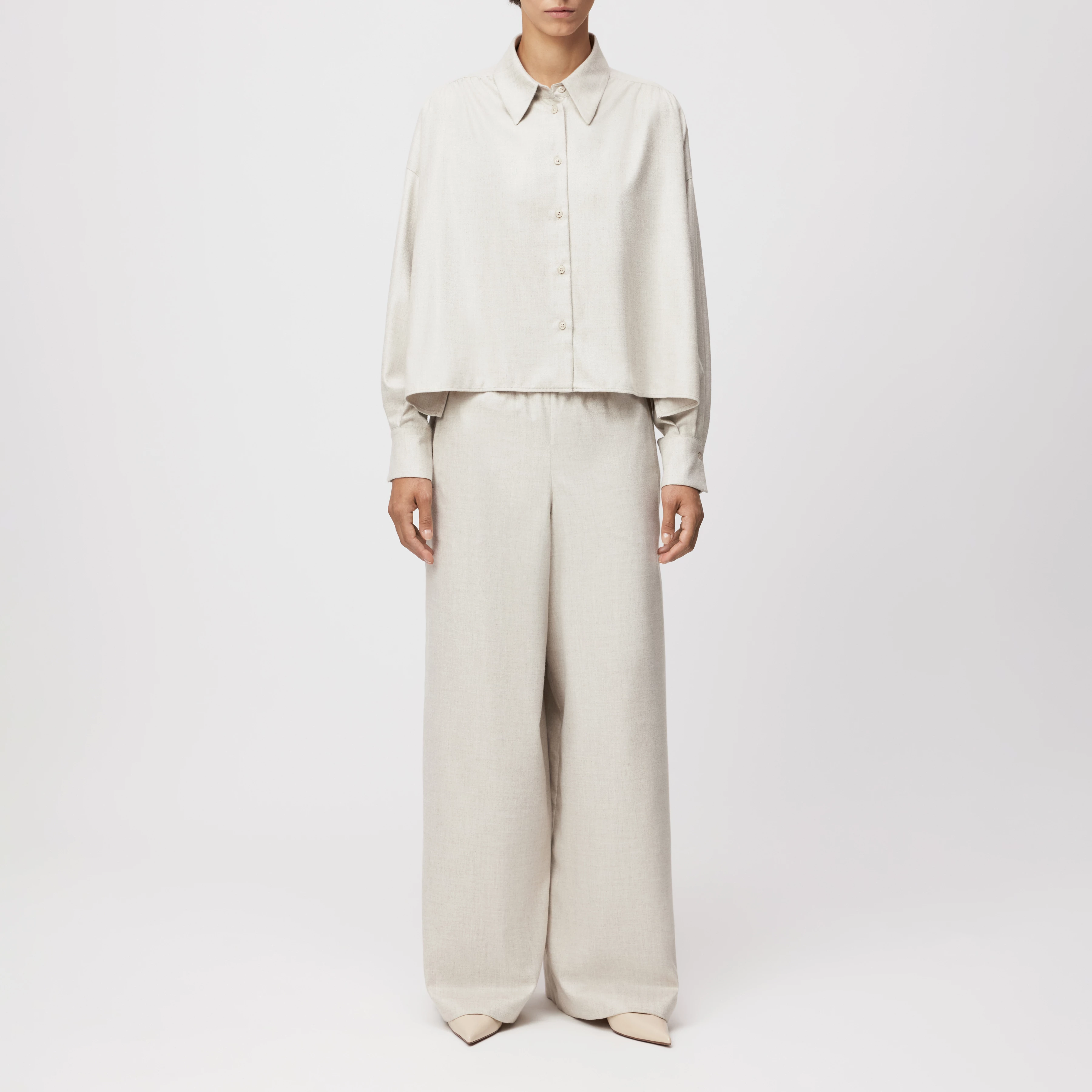 FLANNA - Hemdbluse in softem Flanell - Damen - beige - Ganzkörper-Frontansicht