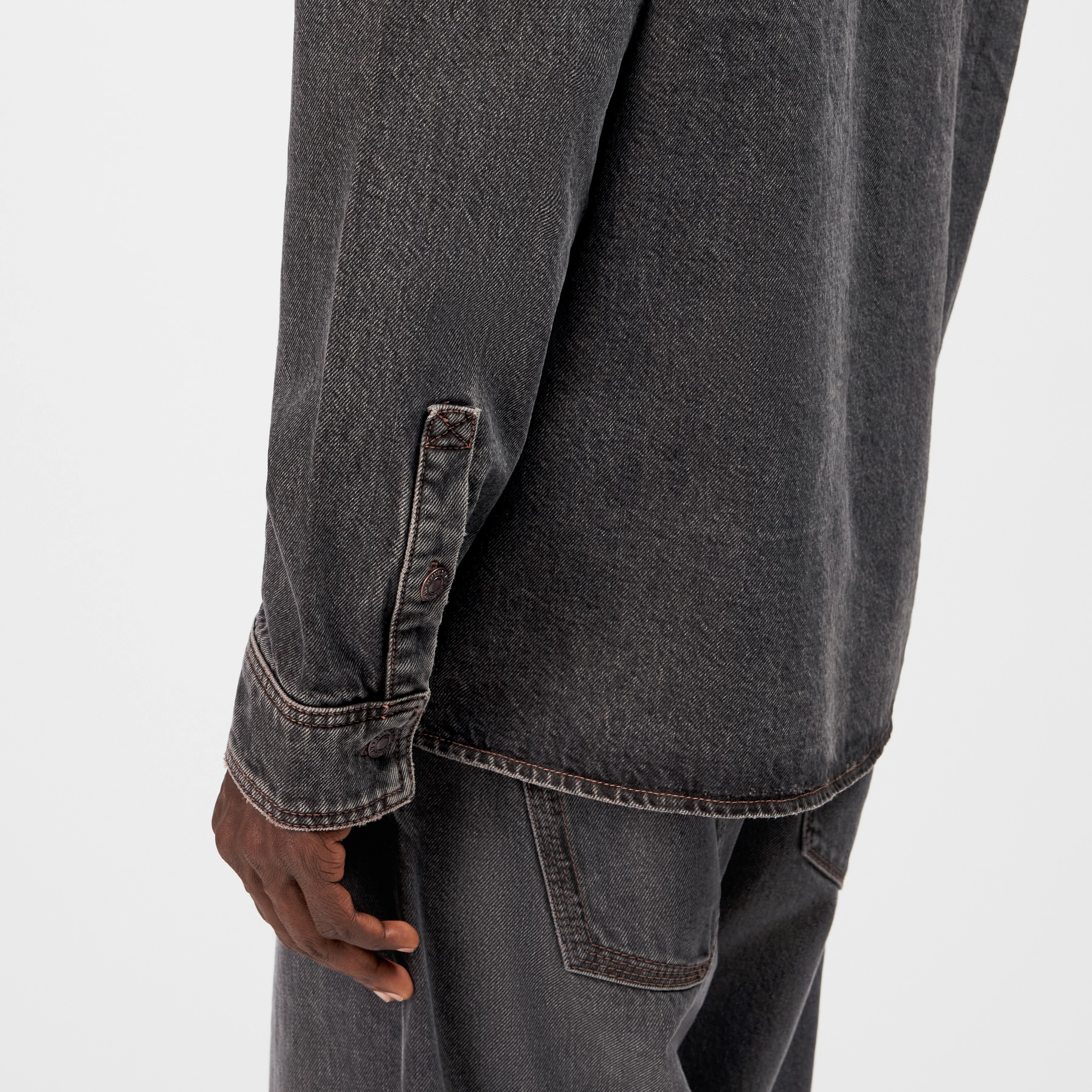 DIEGGO - Denim Overshirt with Chest Pocket - men - beige - Detailansicht am Model