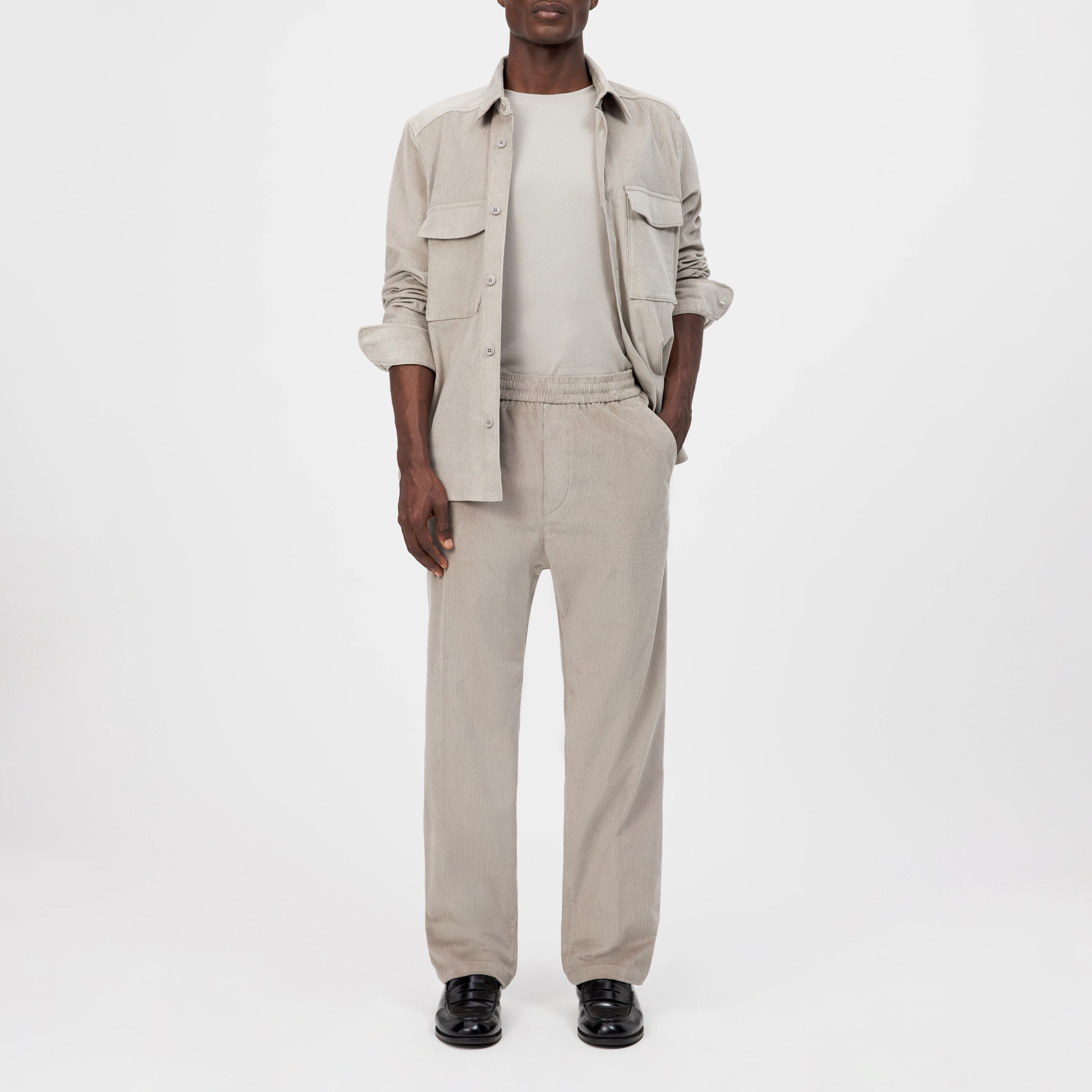 ACADO - Jog-Pants in Baumwoll-Cord - Herren - beige - Ganzkörper-Frontansicht