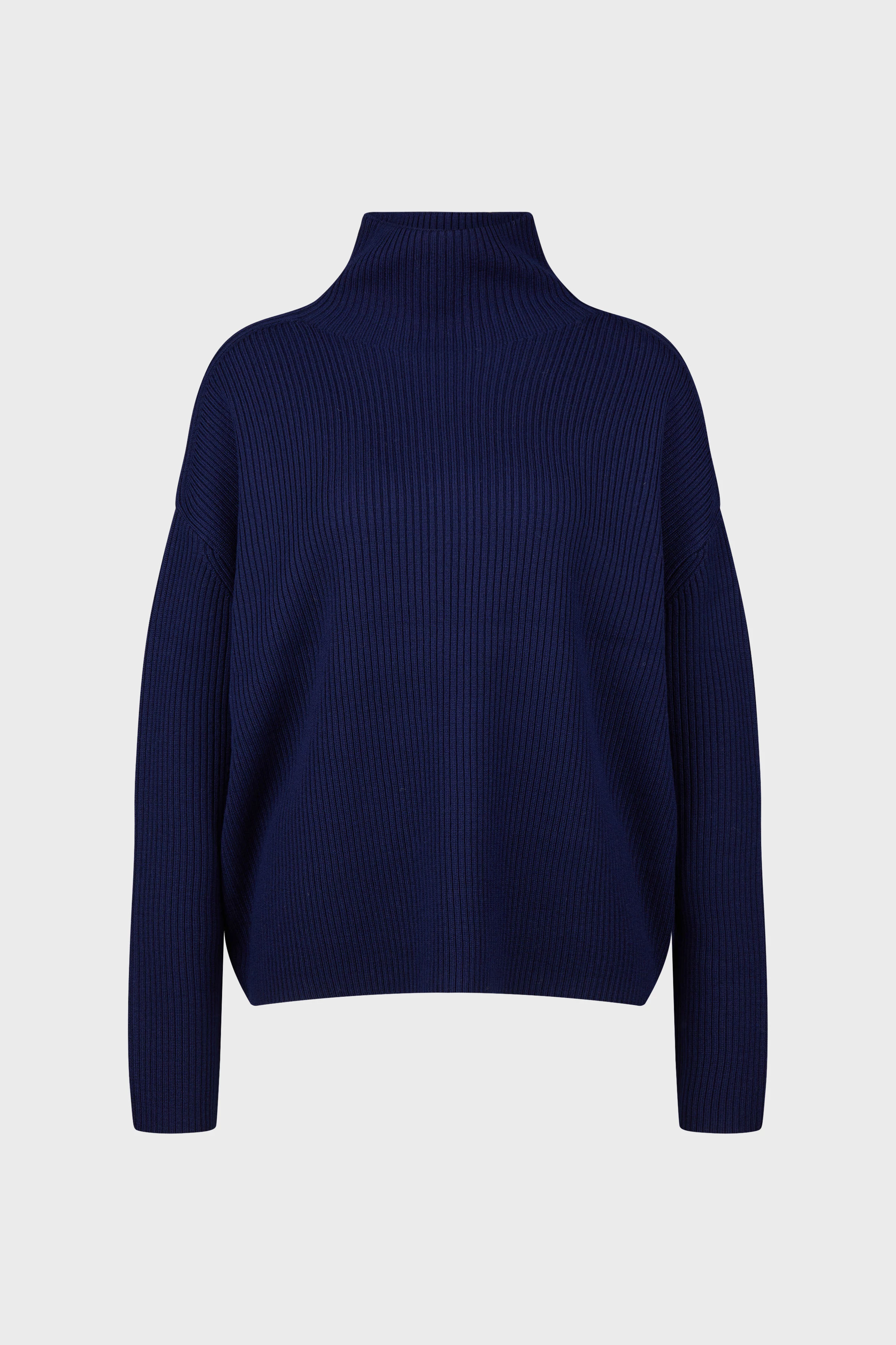 LIORA_2 - Rollkragenpullover in Merinowolle - Damen - blau - Freisteller Frontansicht