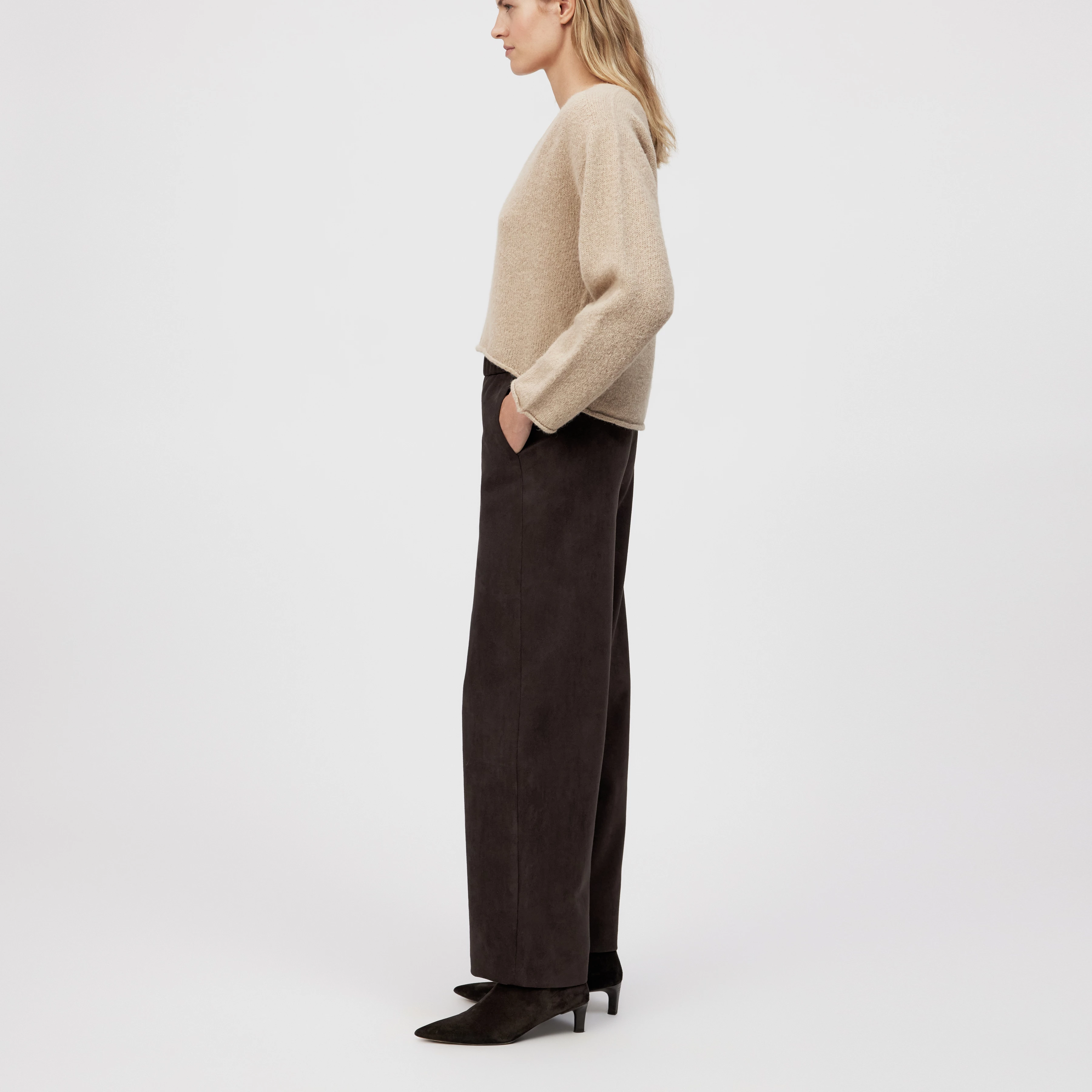 SOMAIJA - Oversized sweater in luxurious alpaca blend - women - beige - Seitenansicht