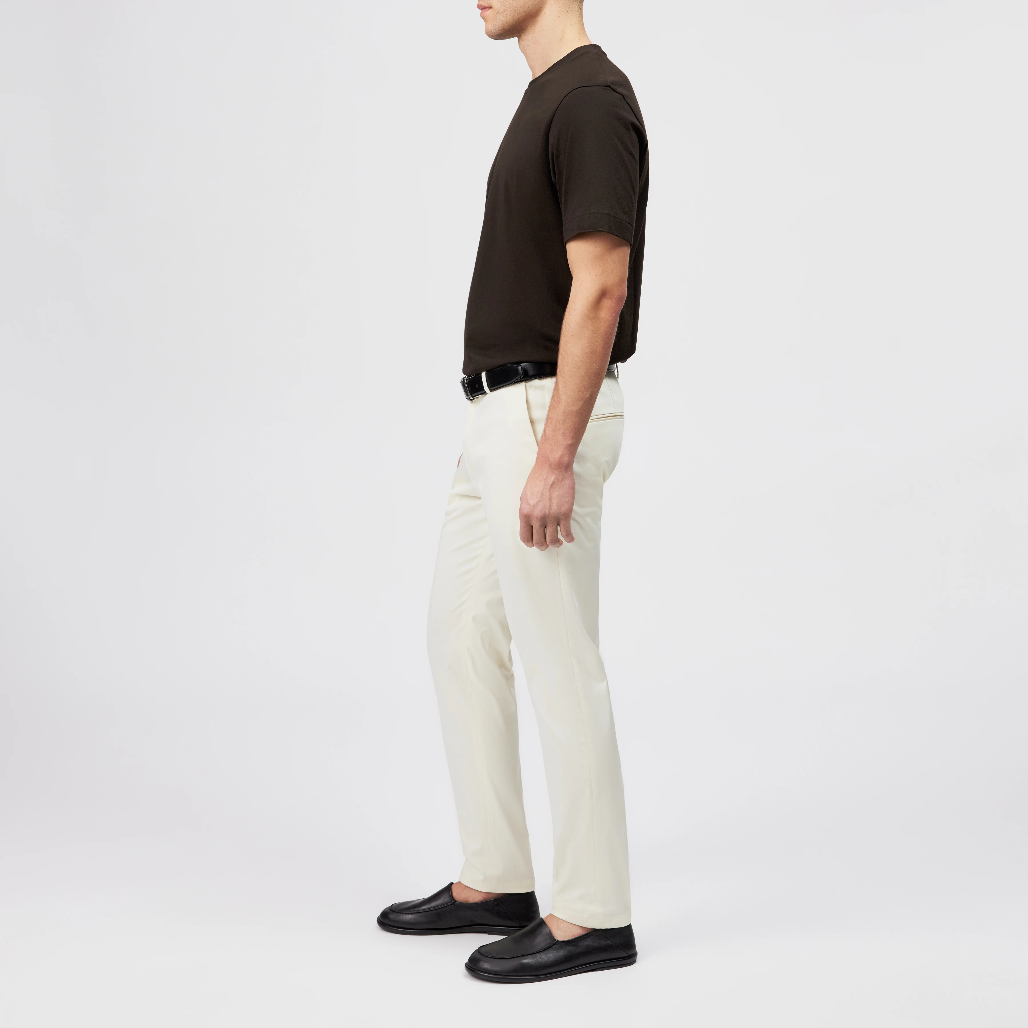 AJEND - Tailored Slim Fit Trousers in Cotton Blend - men - off white - Seitenansicht