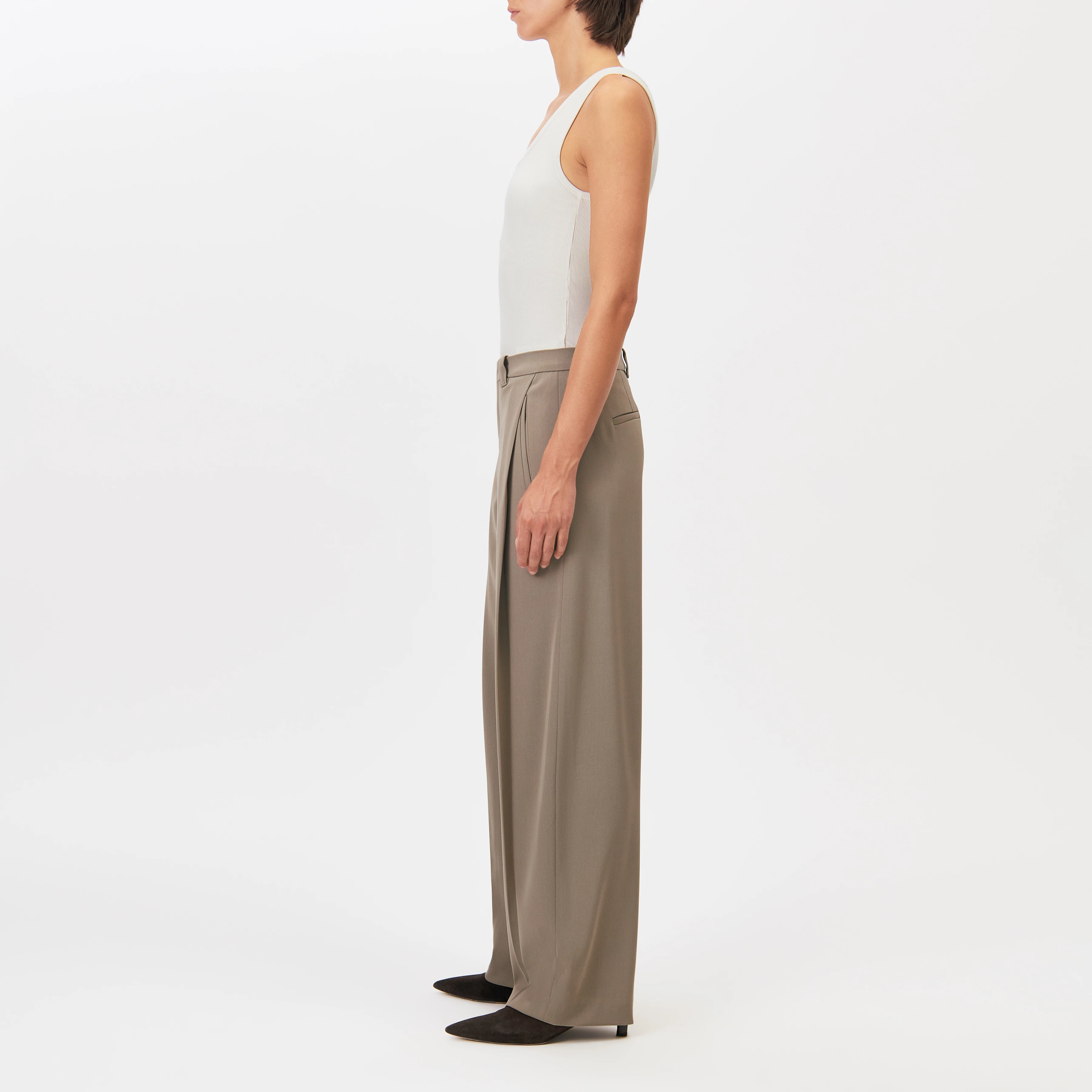 UNPACK - Trousers in techno twill - women - beige - Seitenansicht