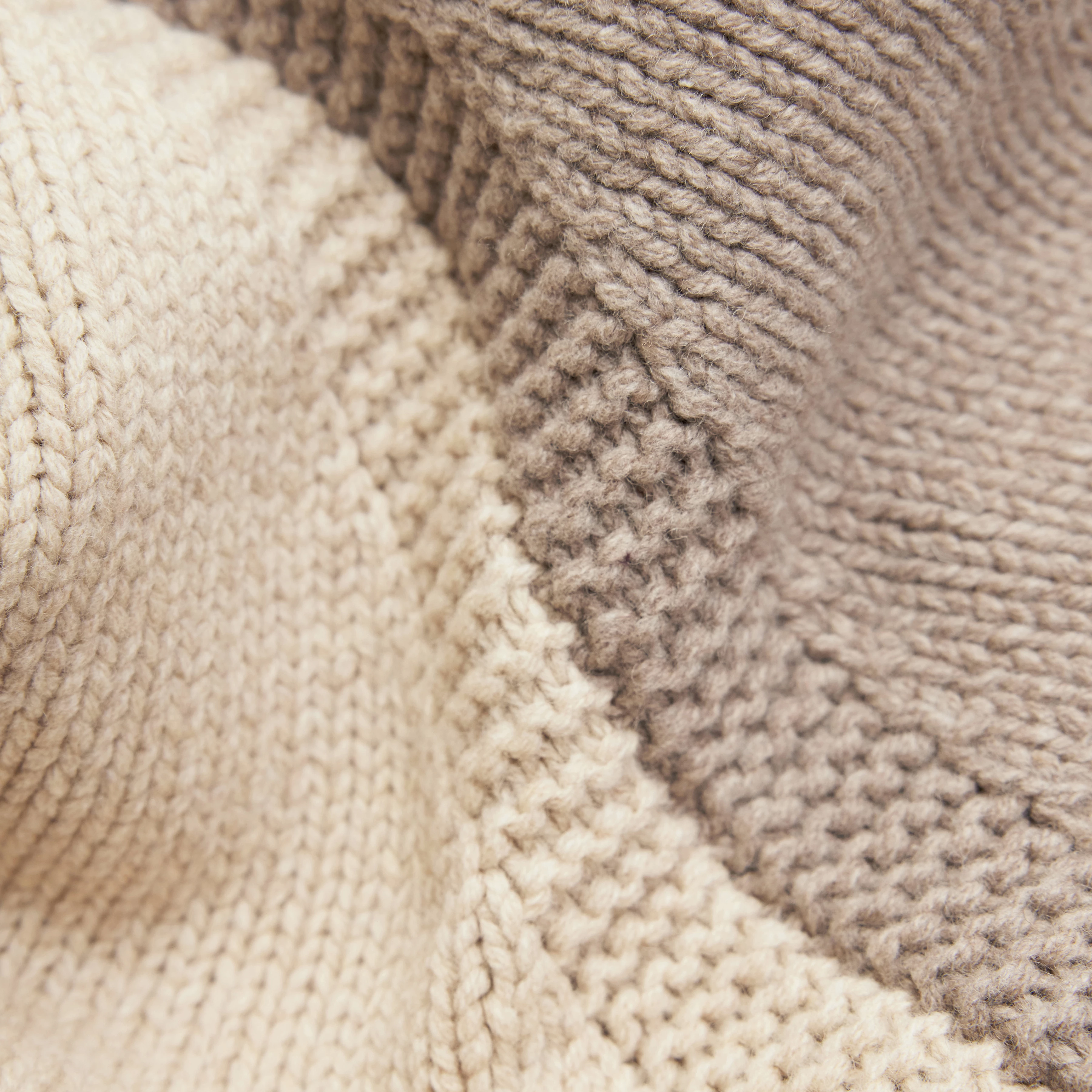 LAKYN - Cardigan in lambswool - men - brown - Materialbild (B2C)