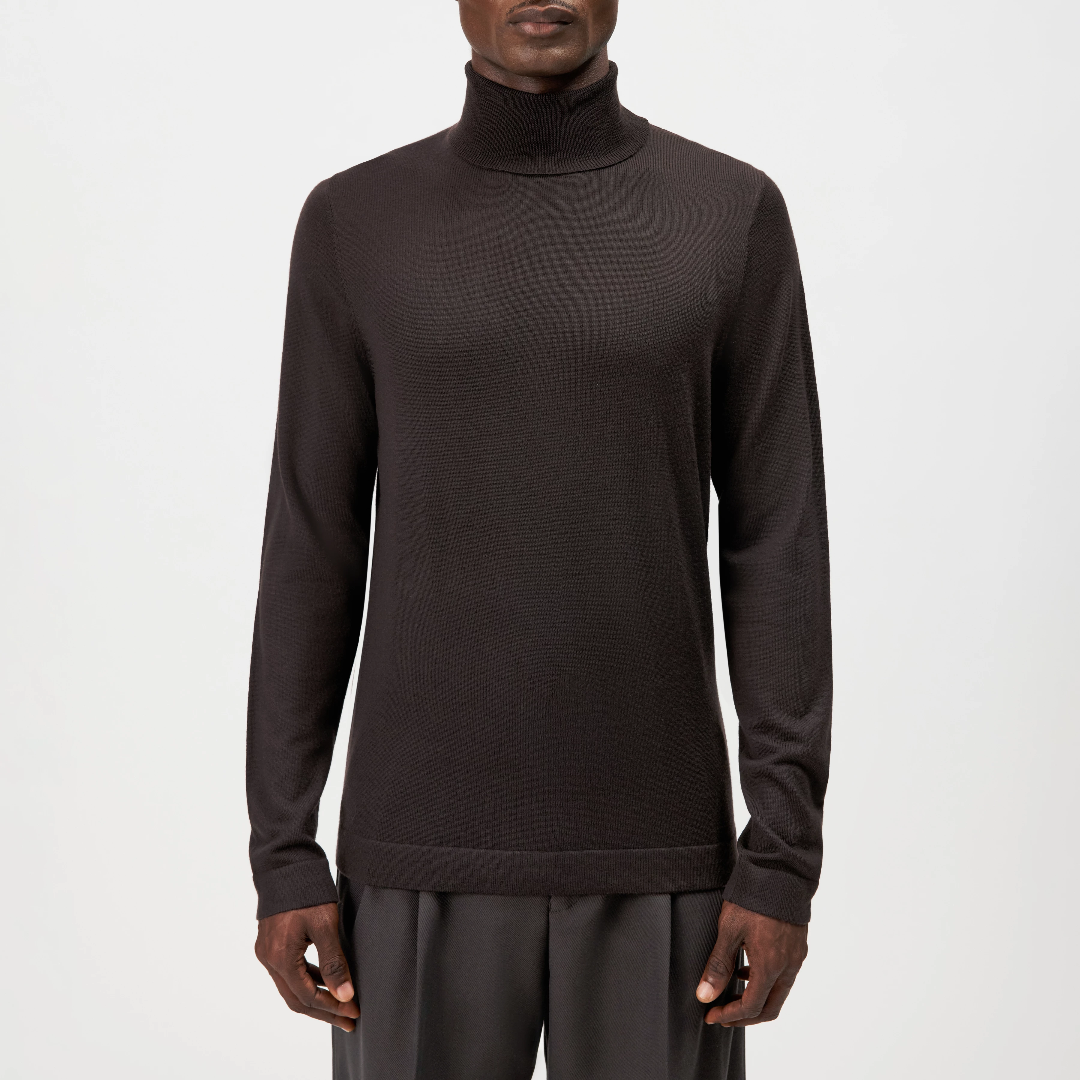 JOEY - Turtleneck jumper in 100% merino wool - men - brown - Frontansicht
