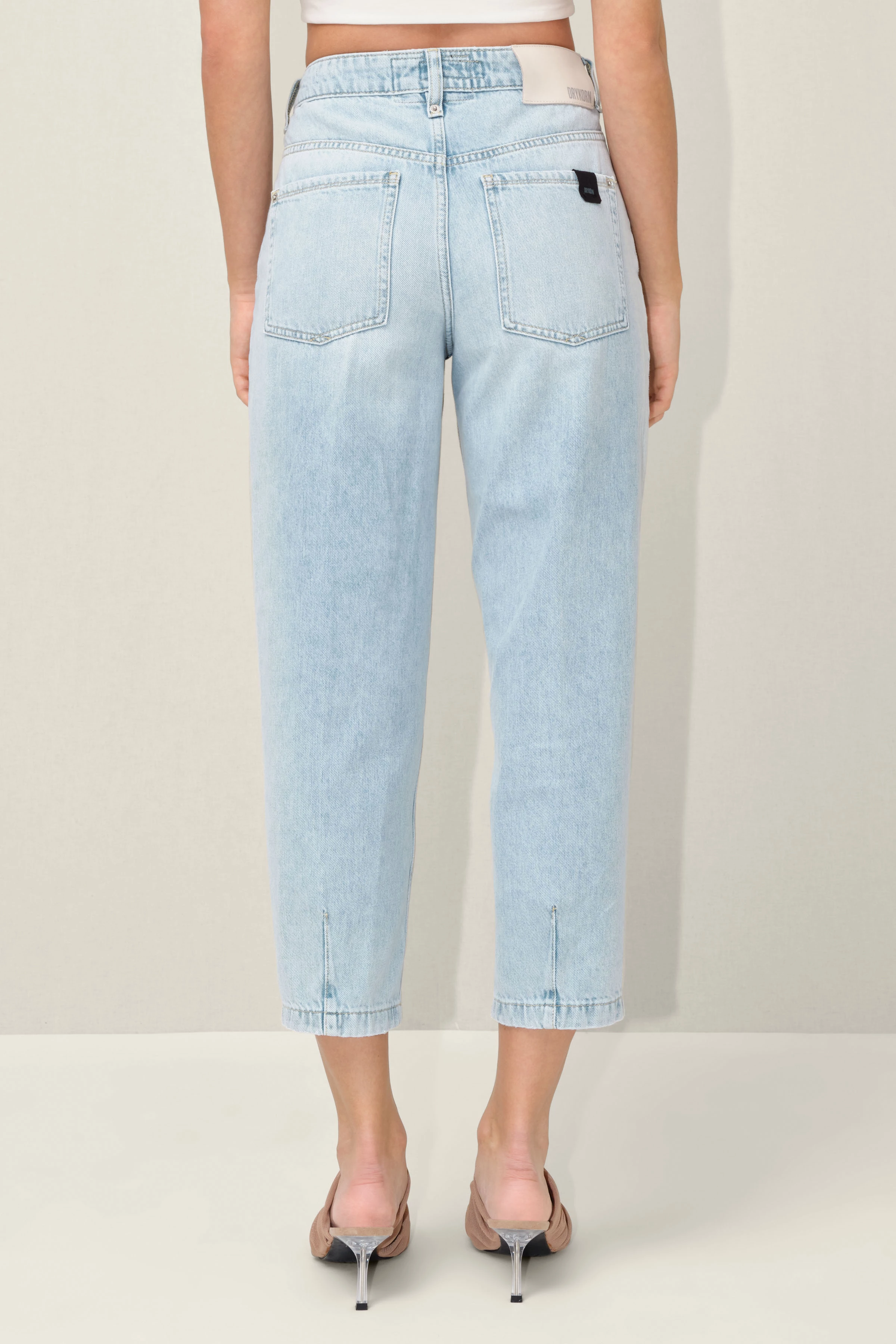 DECIDE - Mid-waist Jeans in bleached Denim - Damen - blau - Rückansicht