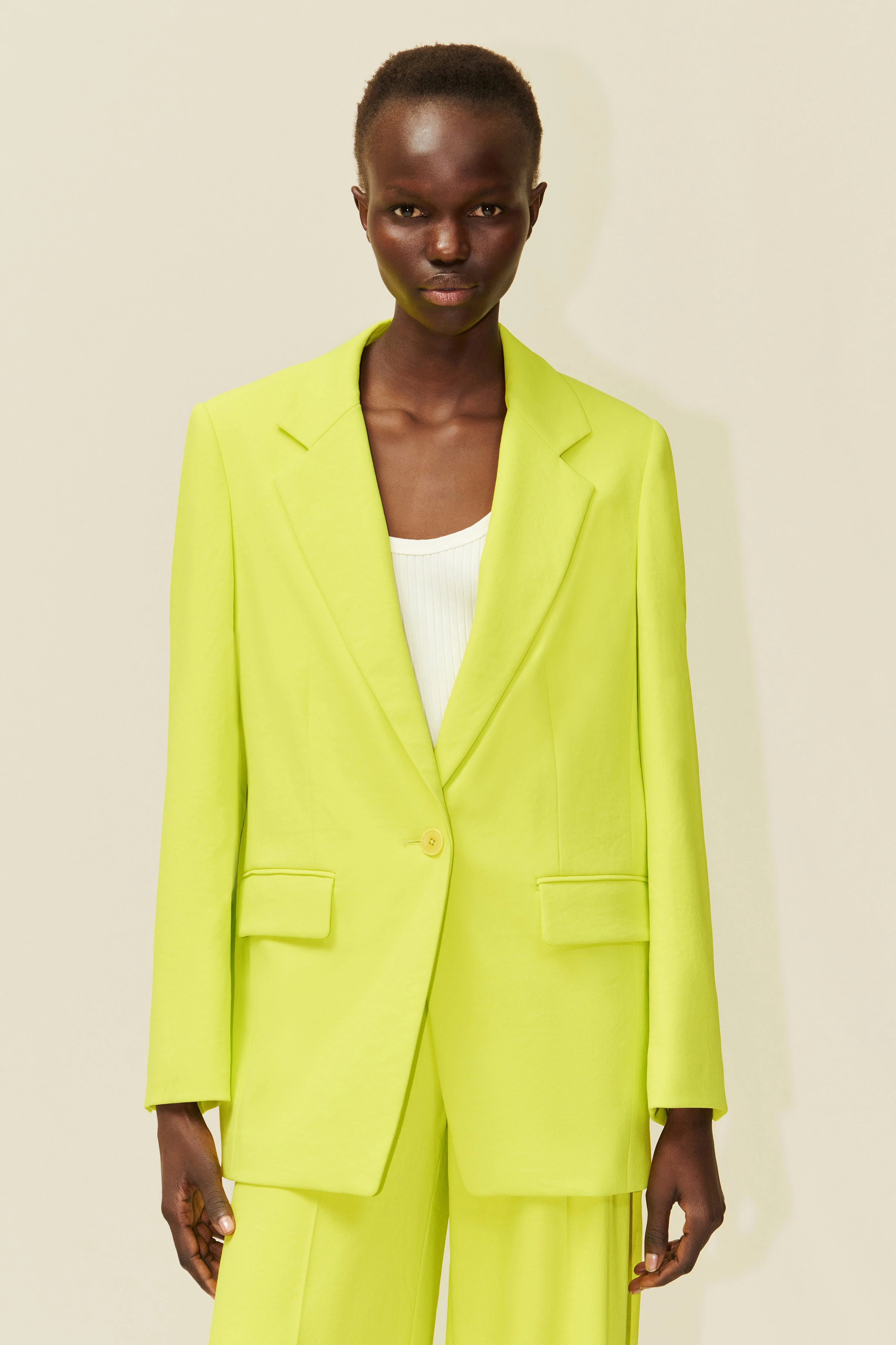 GLENDALE - Boyfriend Blazer aus Techno-Stretch - Damen - gelb - Frontansicht