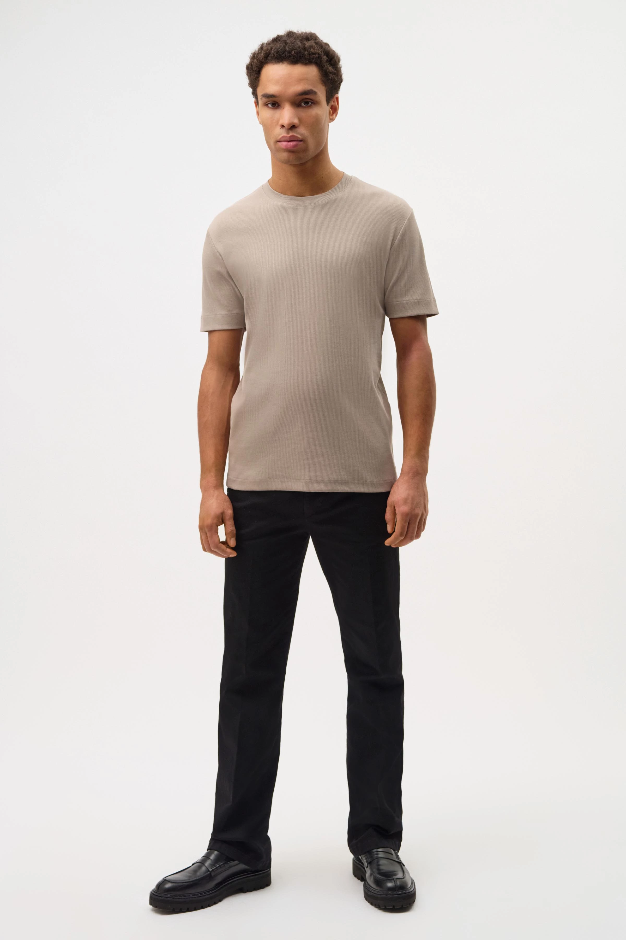 RAPHAEL - T-shirt in cotton - men - brown - Ganzkörper-Frontansicht