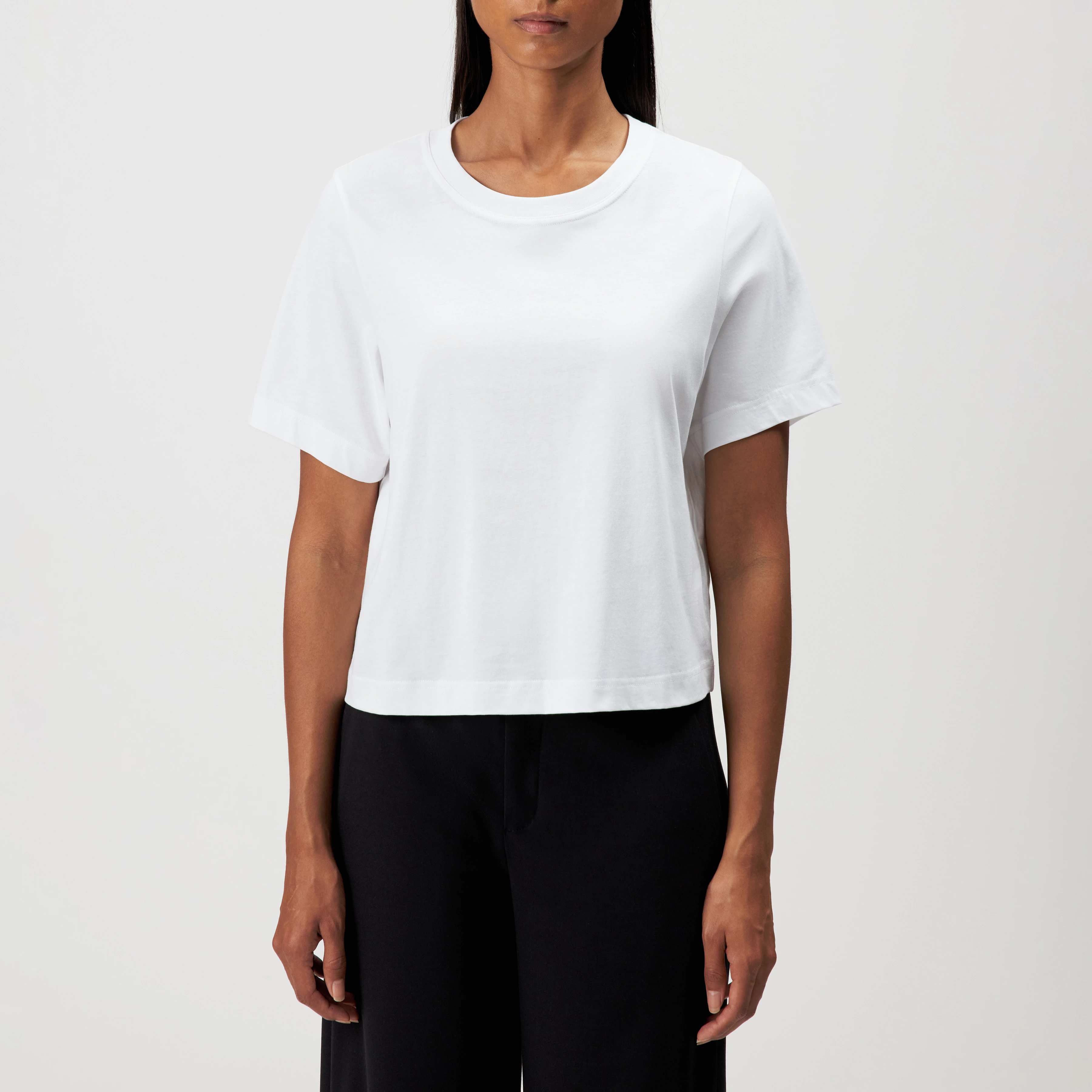 QIRA - Regular Fit T-Shirt in reiner Baumwolle - Damen - weiß - Frontansicht