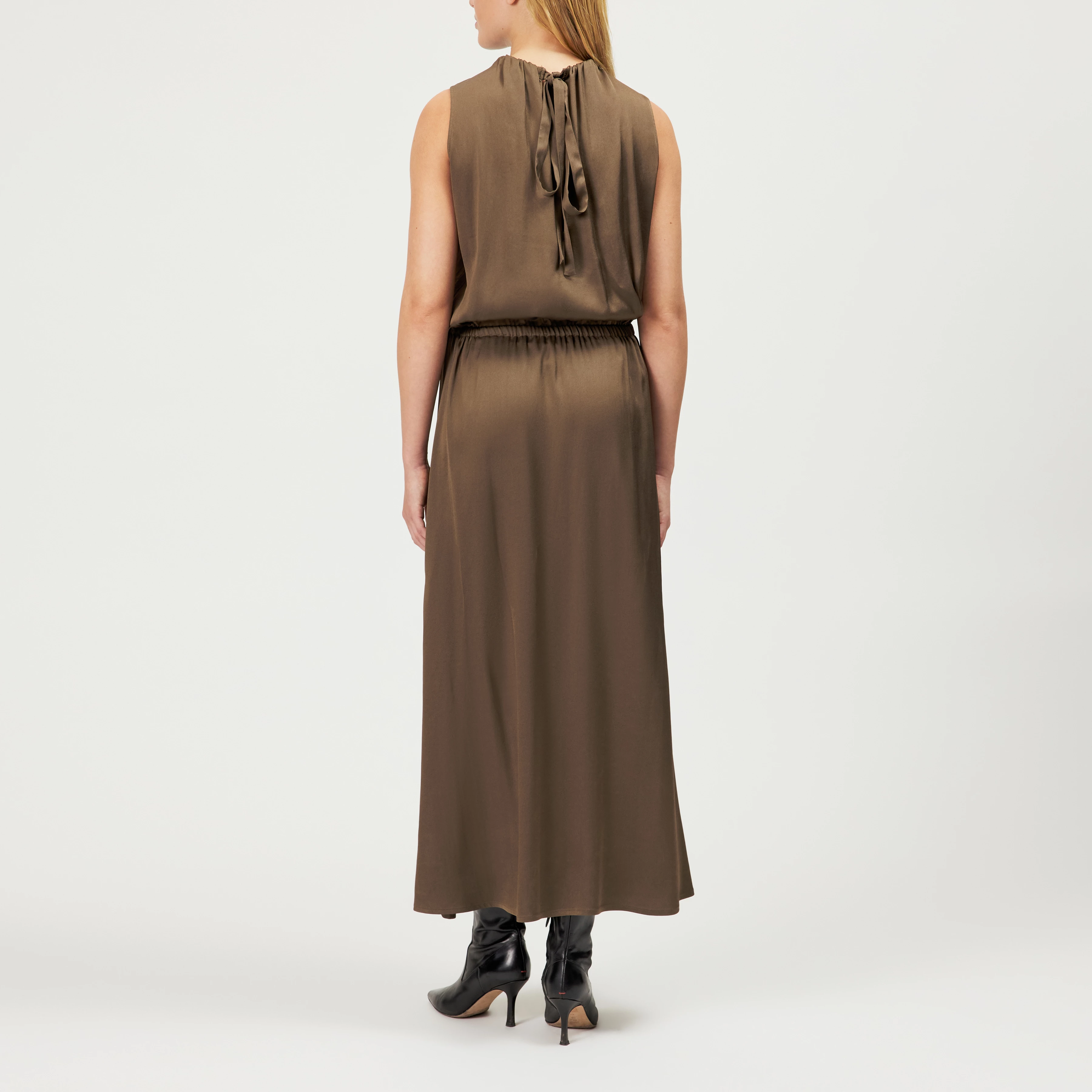 FILINA - Sleeveless maxi dress with waist tie - women - green - Rückansicht