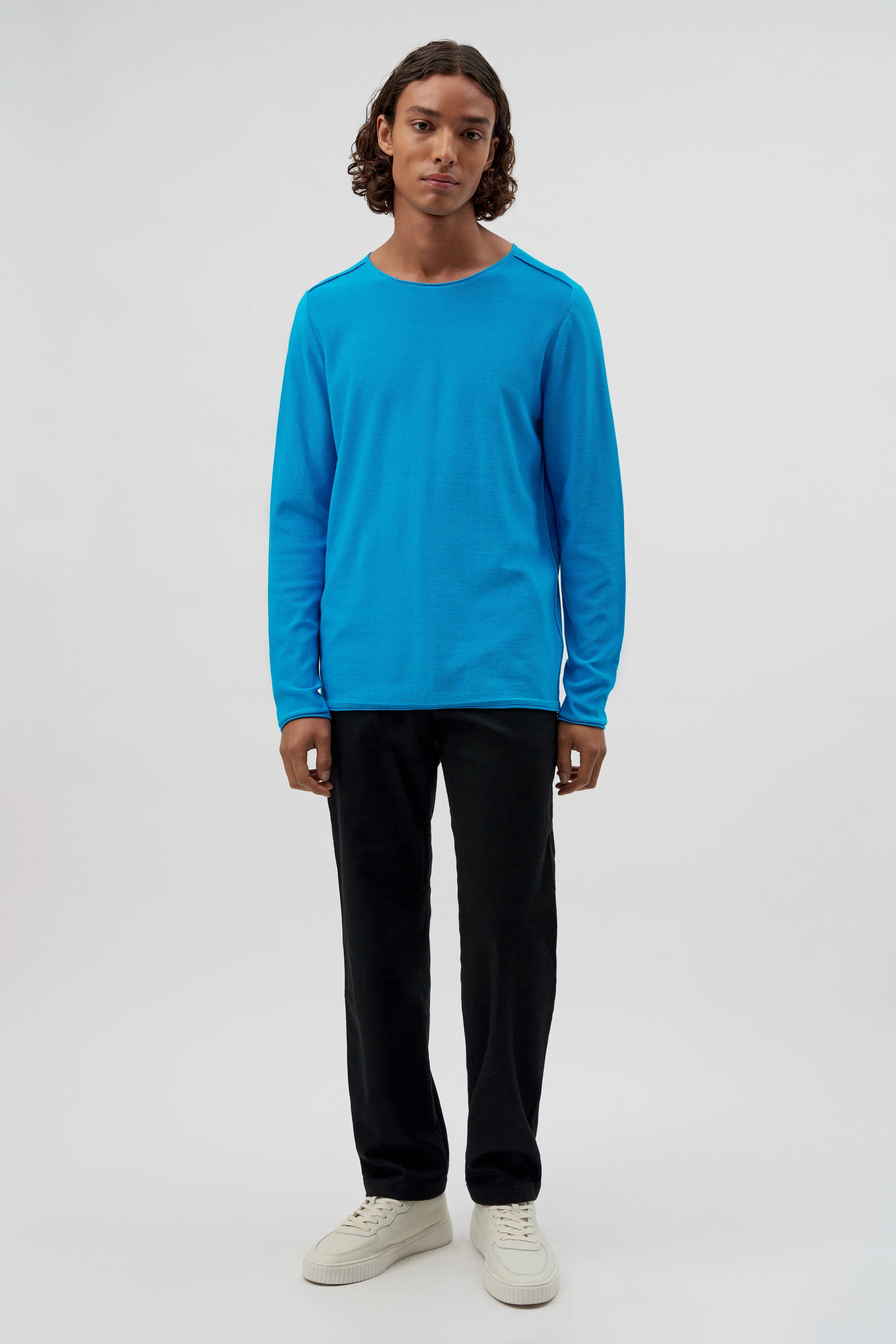 RIK - Sweater with rolled edges in pure cotton - men - blue - Ganzkörper-Frontansicht