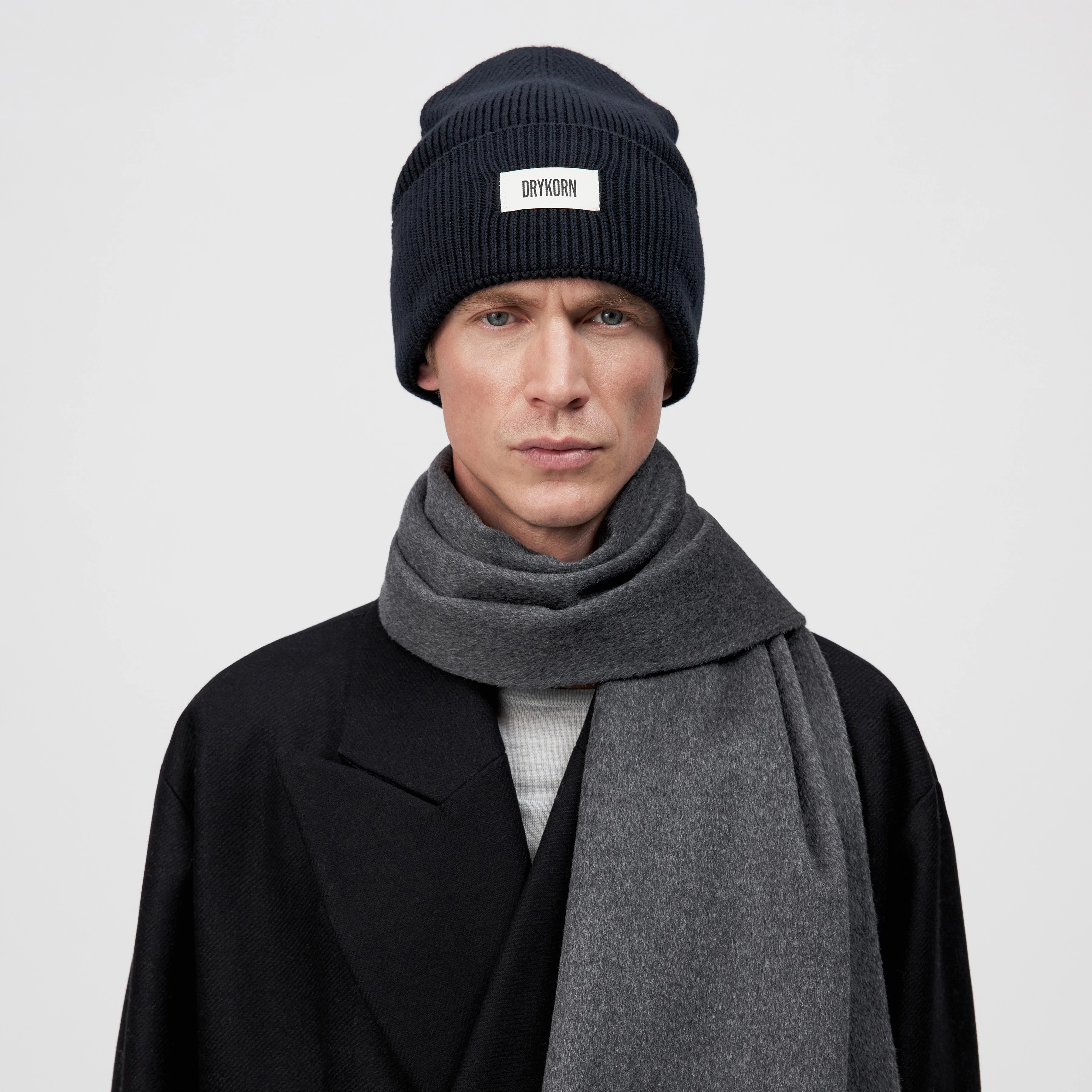 LOAH_3 - Beanie in Baumwoll-Mix - Unisex - schwarz - Rückansicht