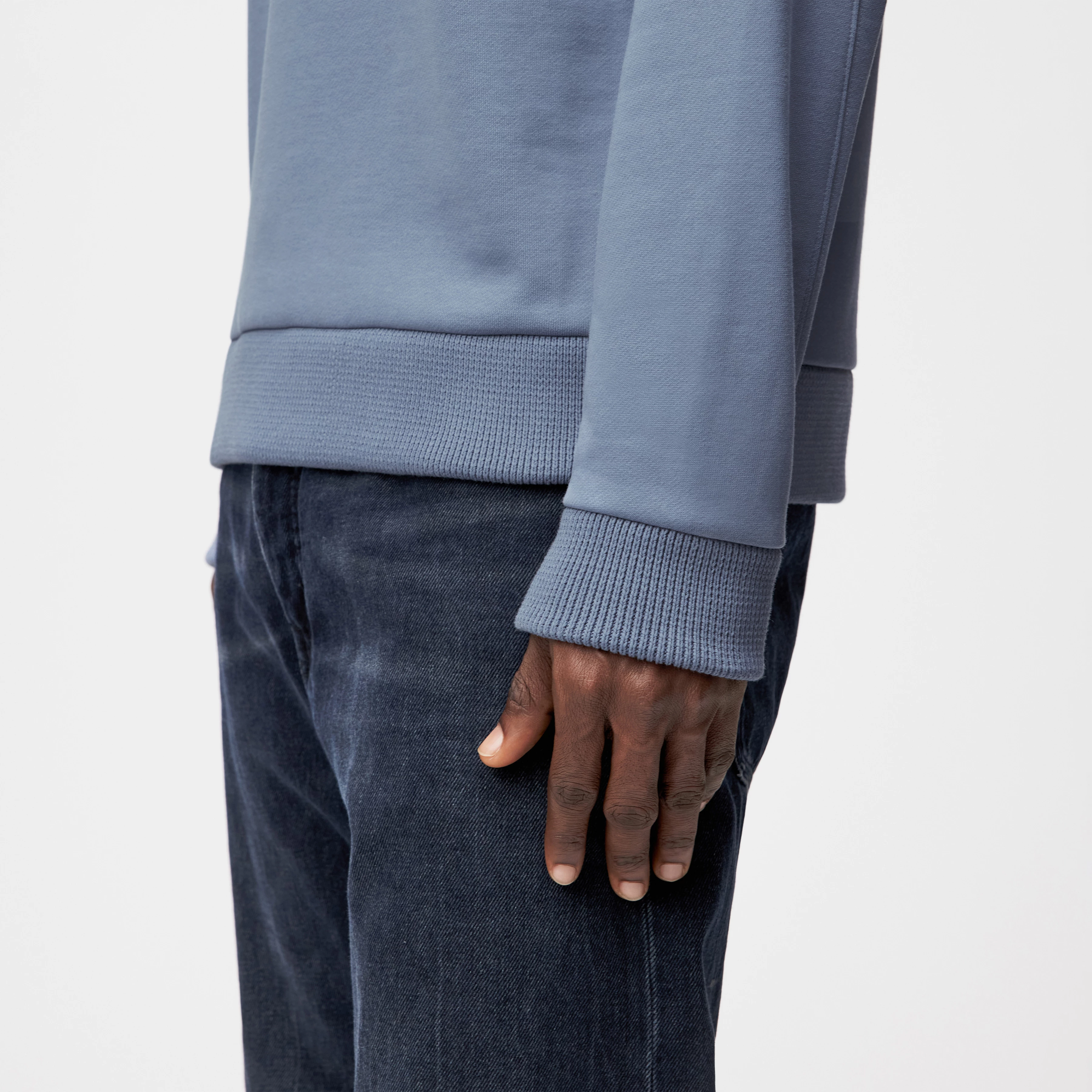 KAILEP_D - Troyer sweatshirt with half zip in French terry - men - blue - Detailansicht am Model