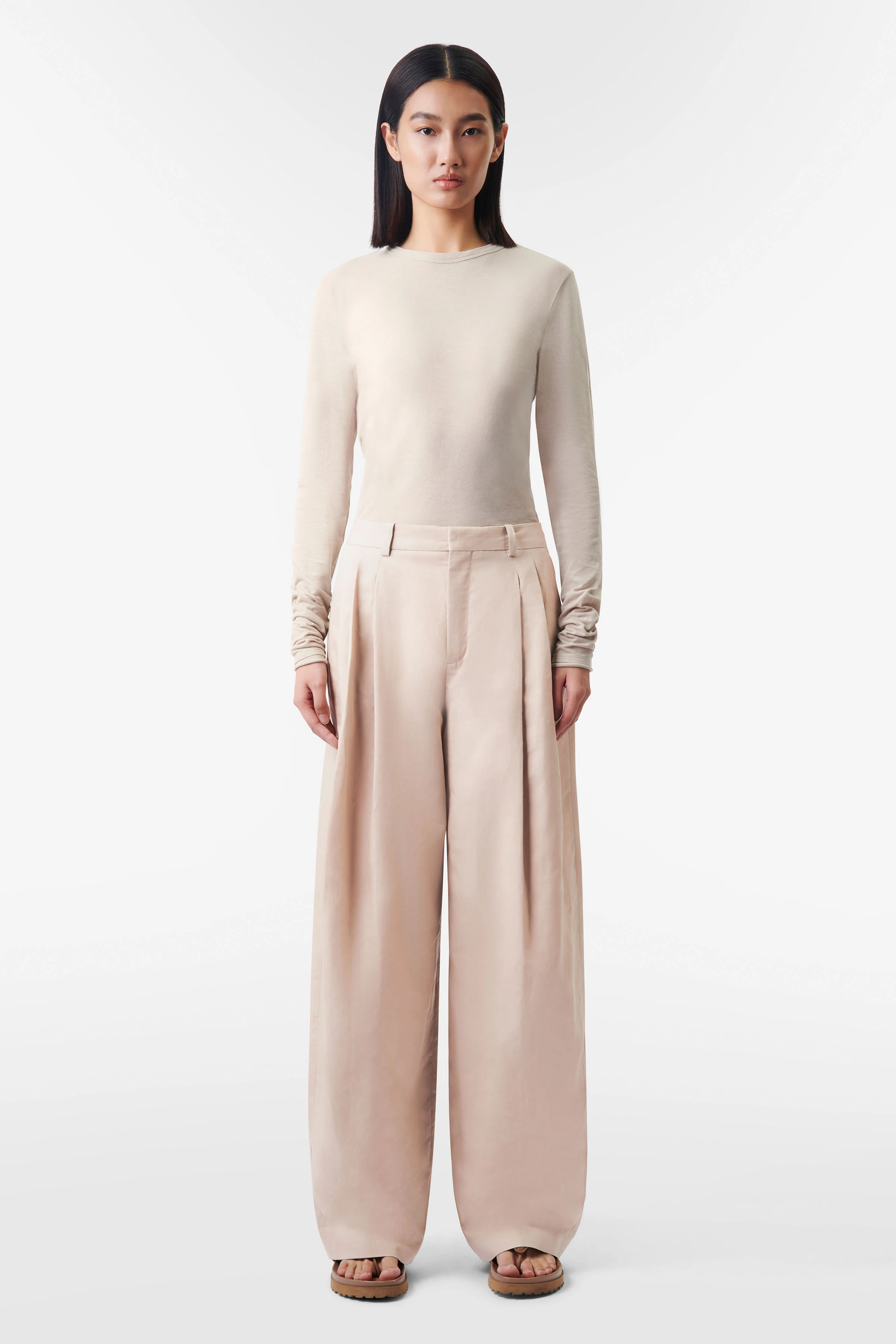 LISLY - Schmales Longsleeve in Baumwoll-Jersey - Damen - beige - Ganzkörper-Frontansicht